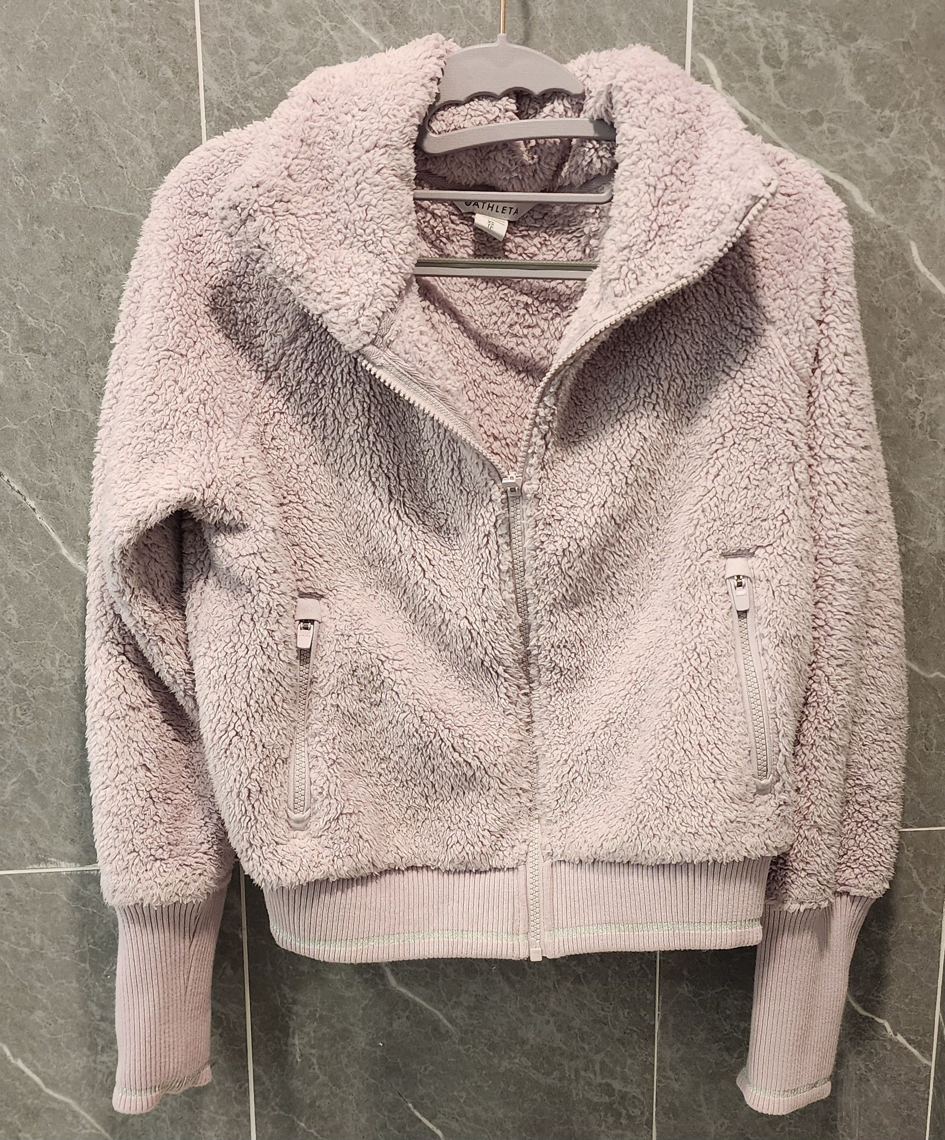 Athleta NWOT Athleta Tugga Sherpa Jacket Cropped Lavender Purple XS Size XS / US 0-2 / IT 36-38 - 1 Thumbnail