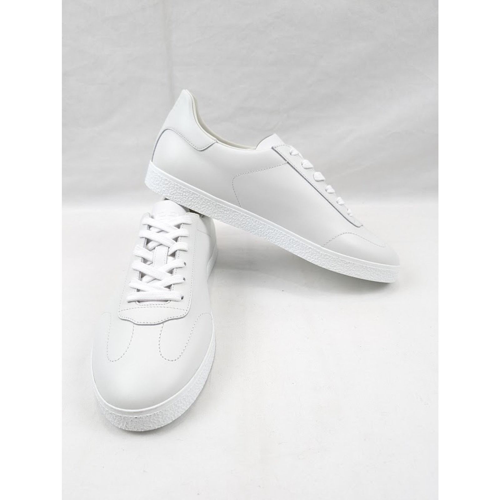 Givenchy o1rshd1 Low-Top Sneakers in White Size US 12 / EU 45 - 15 Thumbnail
