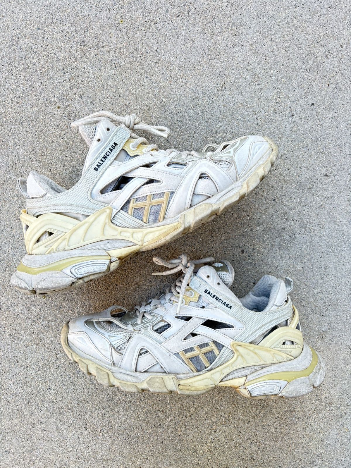 Balenciaga Balenciaga Track 2 sneaker white Size US 9 / EU 42 - 1 Thumbnail