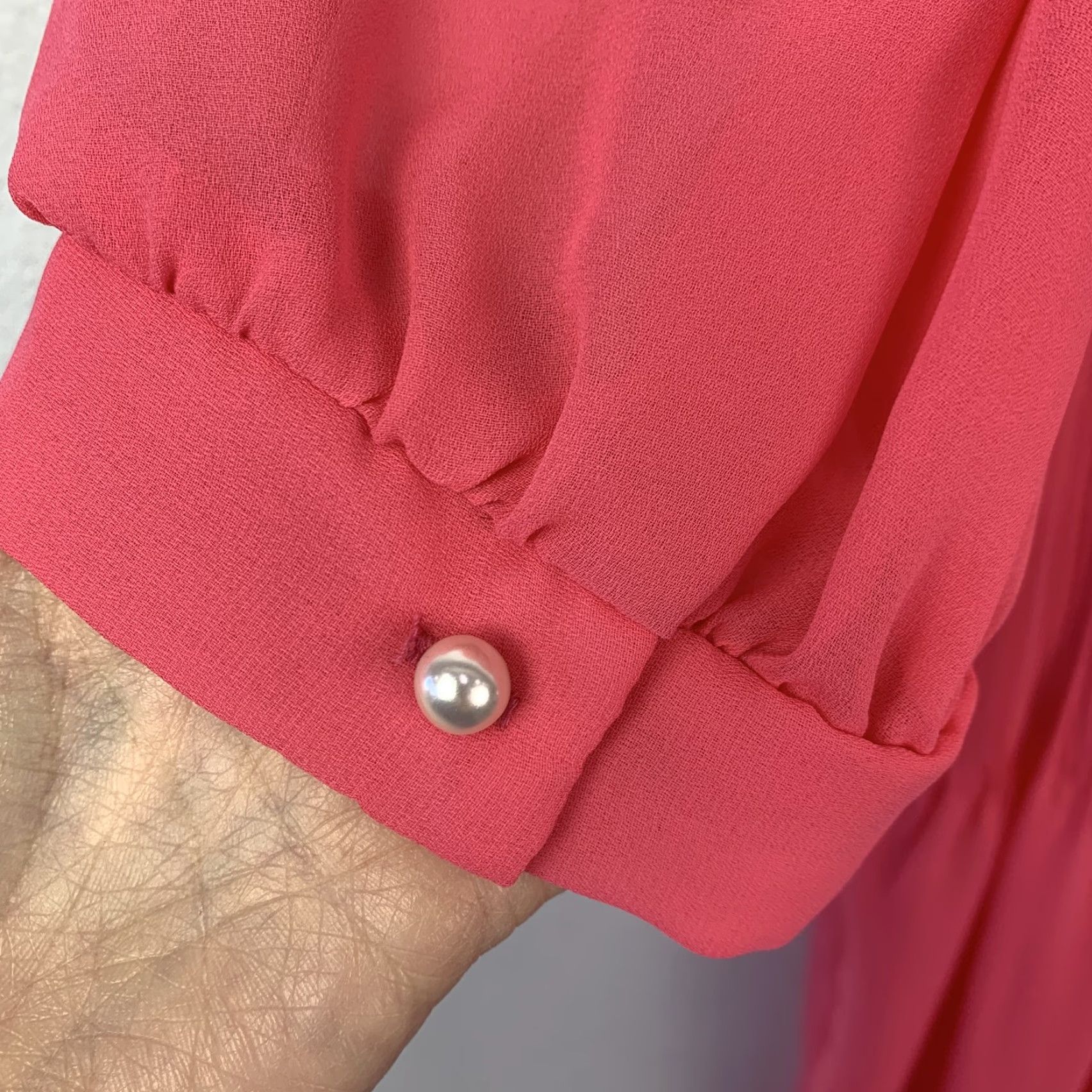 Vintage VINTAGE Dress Women's 14 Coral Pink Pleated Drop Waist Knee Length 3/4 Sleeve Pearl Cuff Polyester Salmon Pink Size XL / US 12-14 / IT 48-50 - 6 Thumbnail