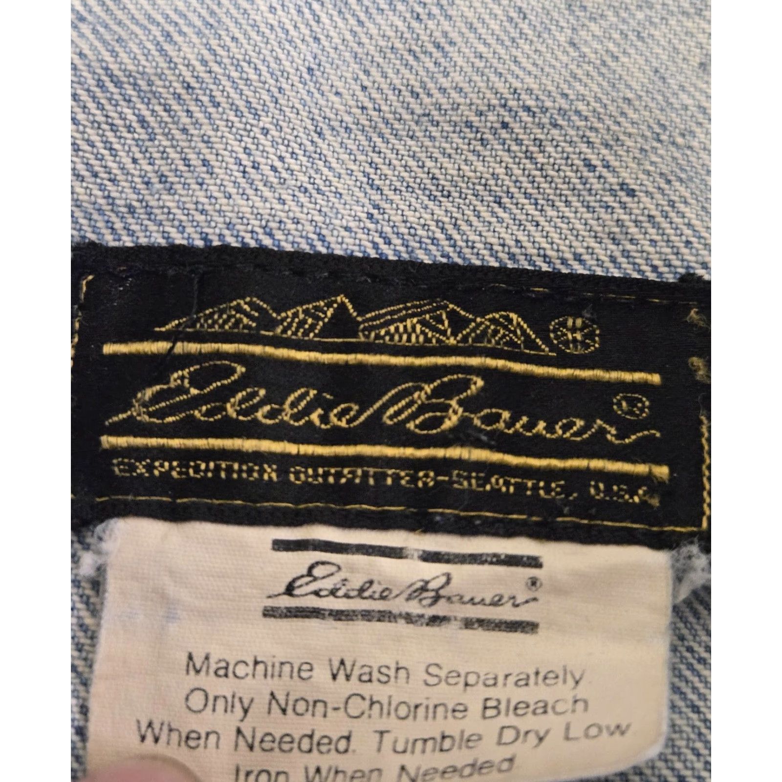 Eddie Bauer VINTAGE Eddie Bauer Jacket Men L Denim Light Wash Trucker Made in USA 90s Casual Workwear Size US L / EU 52-54 / 3 - 5 Thumbnail