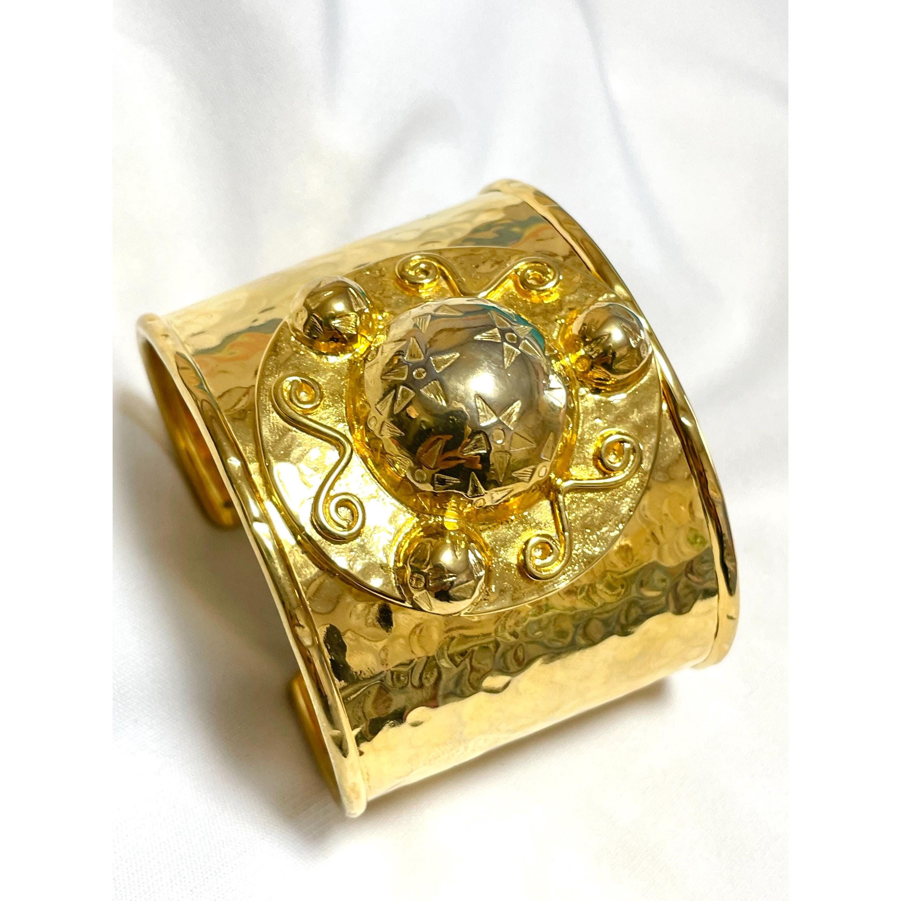 Celine Vintage Celine thick cuff link bangle/ bracelet with stars Size ONE SIZE - 4 Thumbnail