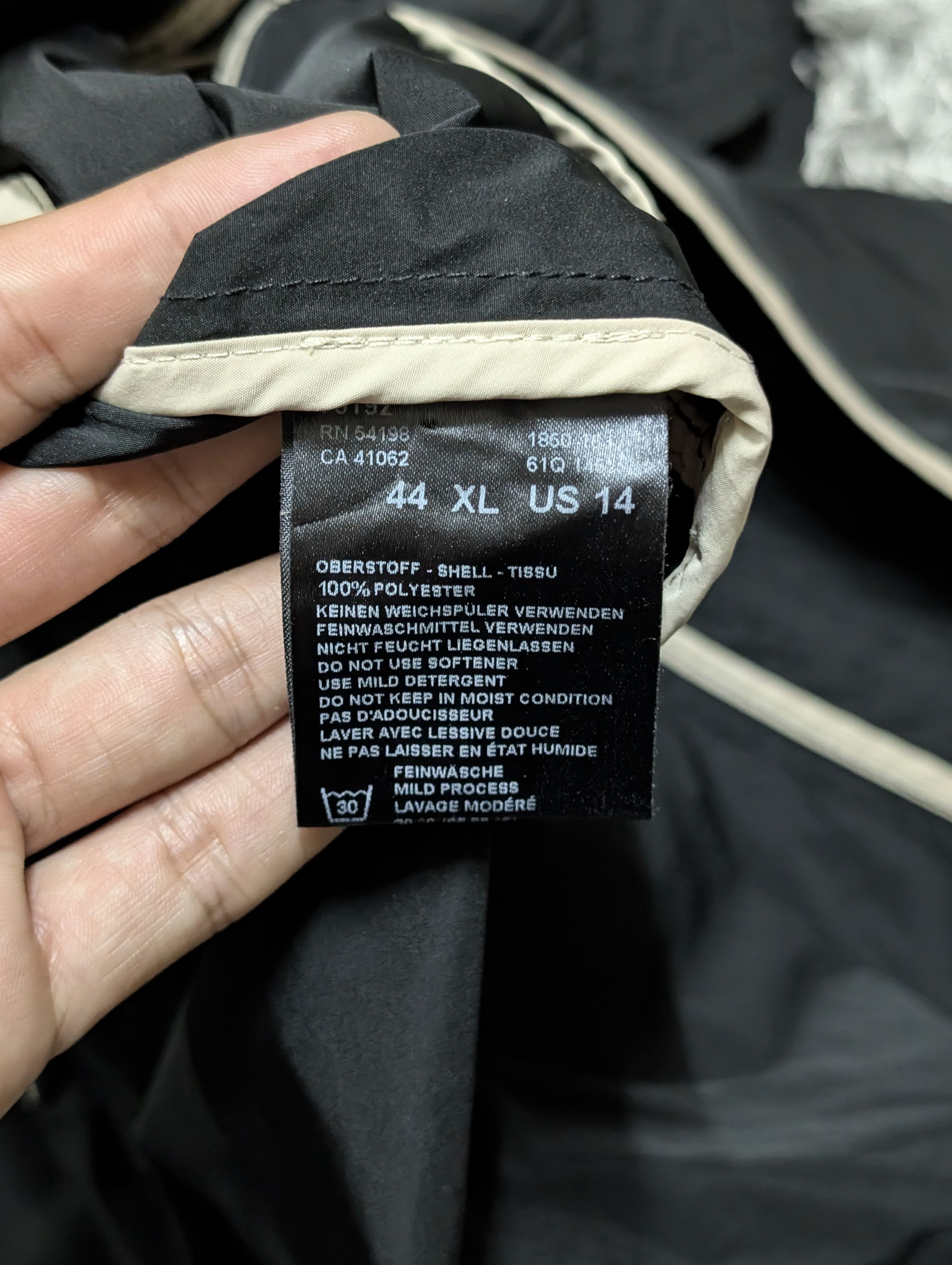 Bogner Bogner Black Solid Light Trench Coat Mid Length Jacket Size XL / US 12-14 / IT 48-50 - 12 Thumbnail