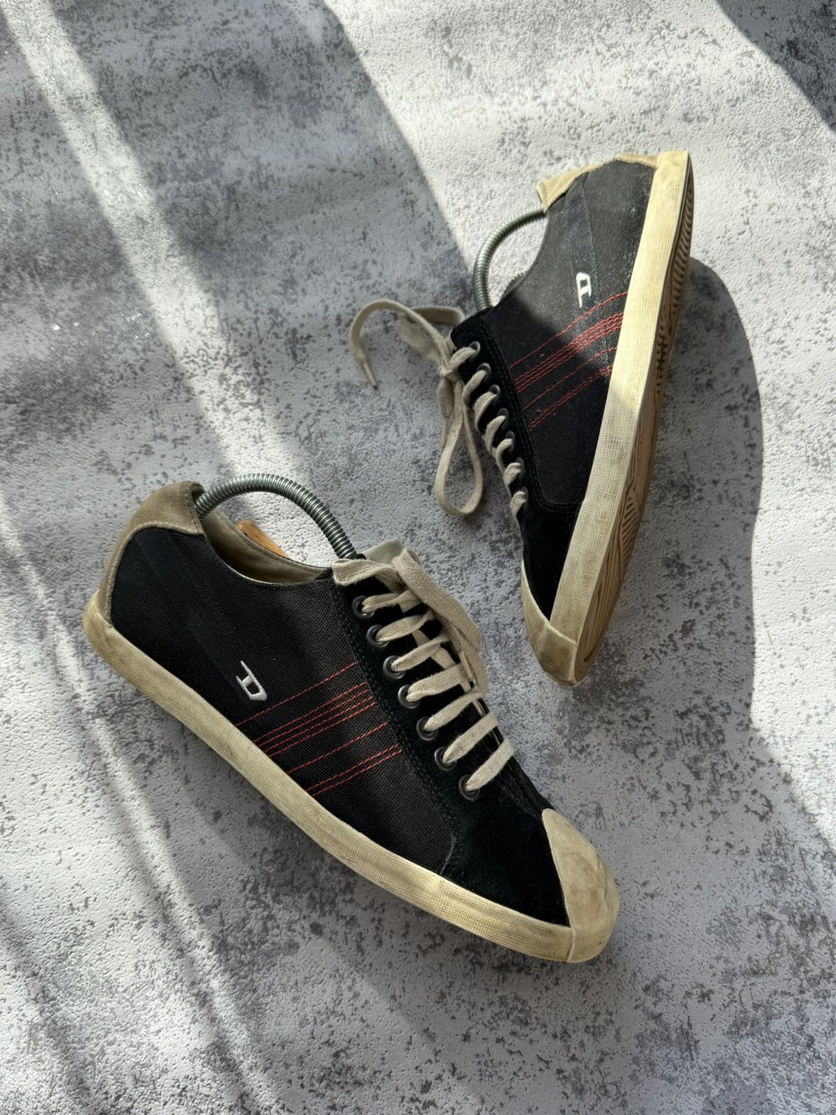 Diesel Vintage Diesel Canvas Rare Sneakers Shoes Size US 9 / EU 42 - 10 Thumbnail