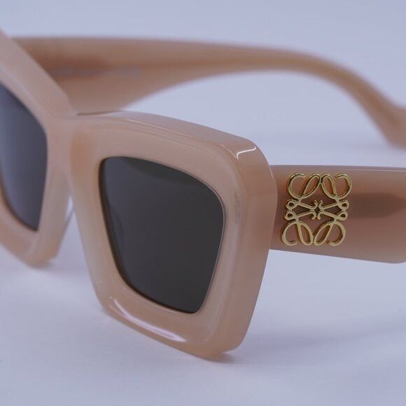 Loewe Loewe LW40145I 72E Sunglasses Shiny Pink Cat Eye Frame Size ONE SIZE - 4 Thumbnail