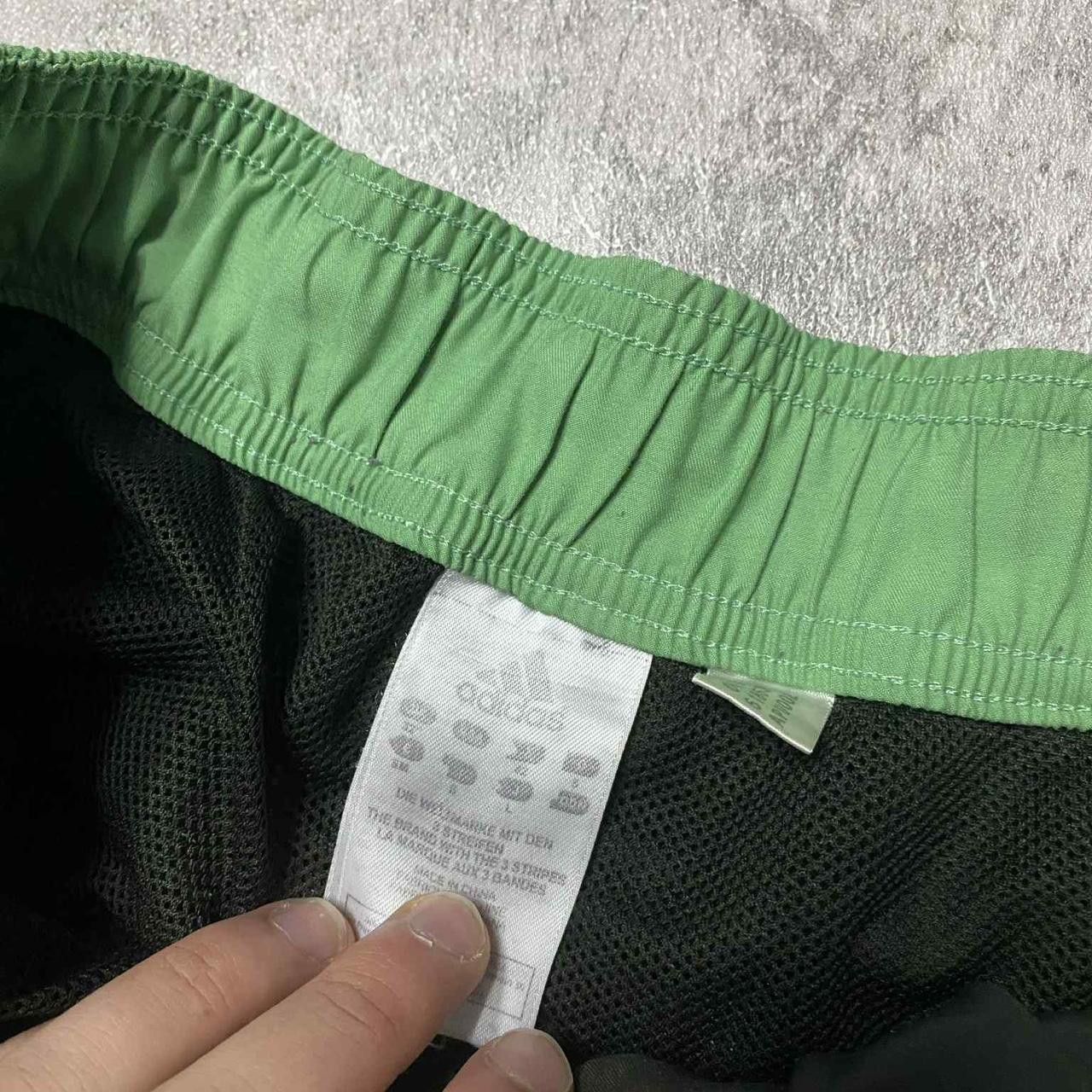 Adidas Adidas green and black swim trunks with drawstring waist Size US 34 / EU 50 - 2 Thumbnail