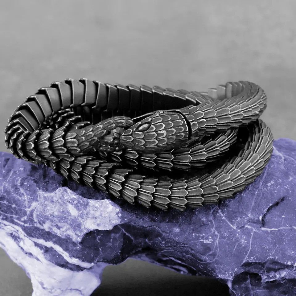 Jewelry Snake Dragon Ouroboros Necklace Size ONE SIZE - 2 Thumbnail
