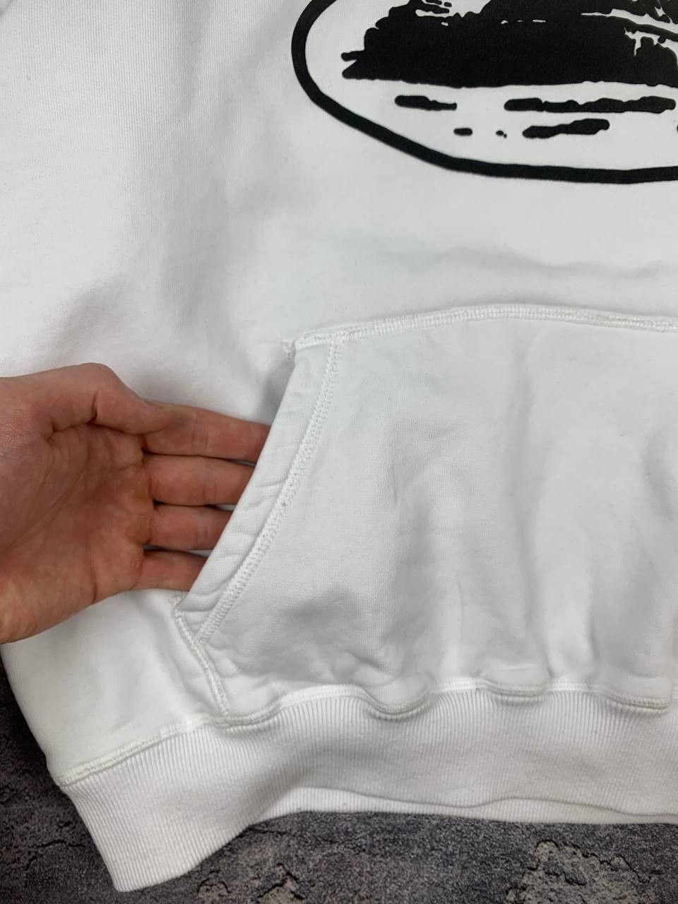 Corteiz Corteiz 5 Stars Alcatraz Men's White Hoodie Cotton Blend Size US M / EU 48-50 / 2 - 9 Thumbnail
