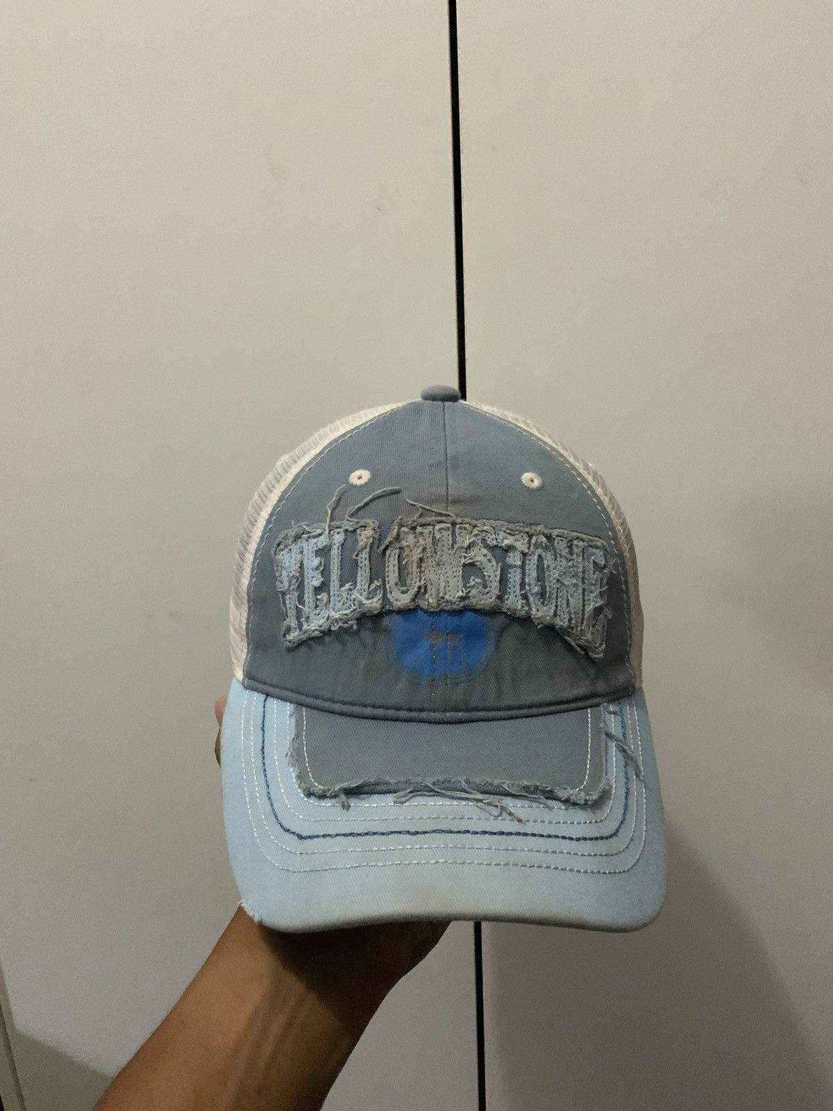 Japanese Brand Yellowstone Distressed Archive Fade Trucker Hat Size ONE SIZE - 1 Thumbnail