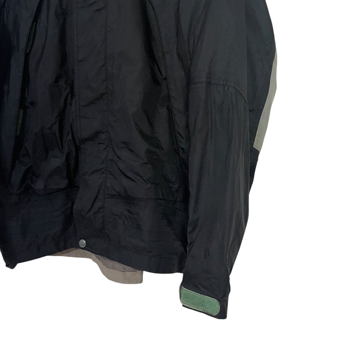 Nike ACG Vintage Nike Acg Hoodies Jacket Size US L / EU 52-54 / 3 - 4 Thumbnail