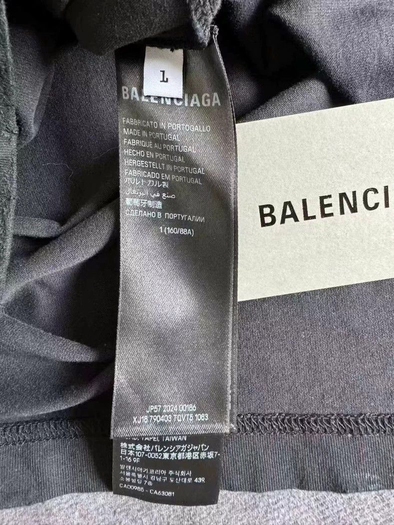 Balenciaga Balenciaga 3B letters dirty old color matching hooded shor Size US S / EU 44-46 / 1 - 4 Thumbnail