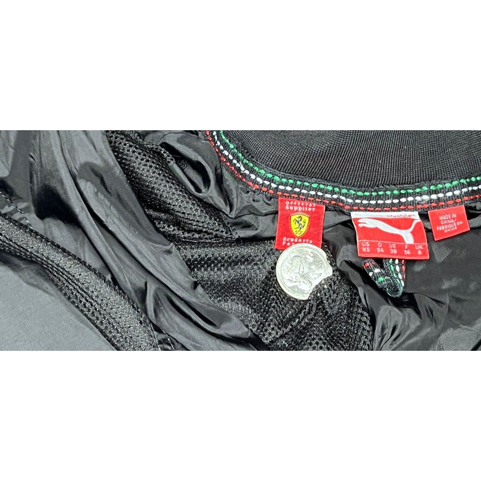 Puma 🏎️ Puma x Ferrari Windbreaker Jacket – With Size S Size US S / EU 44-46 / 1 - 4 Thumbnail