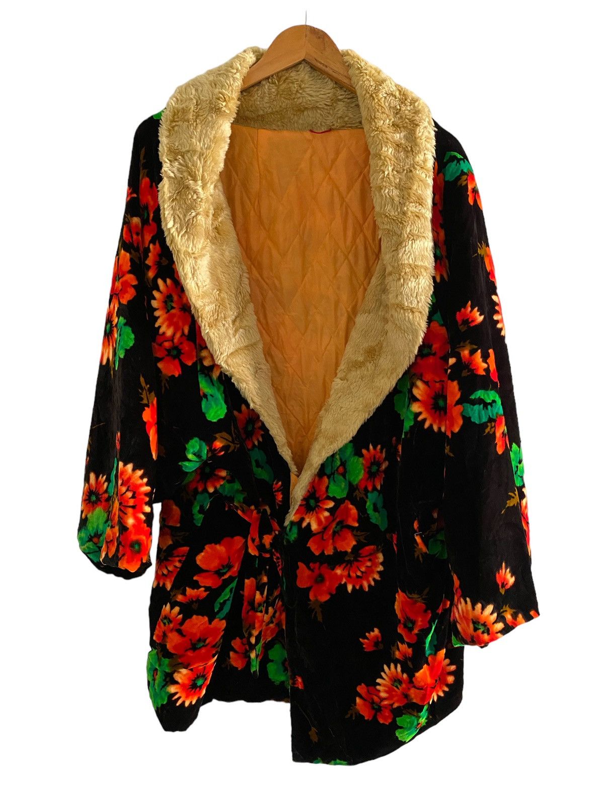 Japanese Brand Vintage kimono velvet Flower Motive Japan Oversized Jacket Size US XL / EU 56 / 4 - 12 Thumbnail