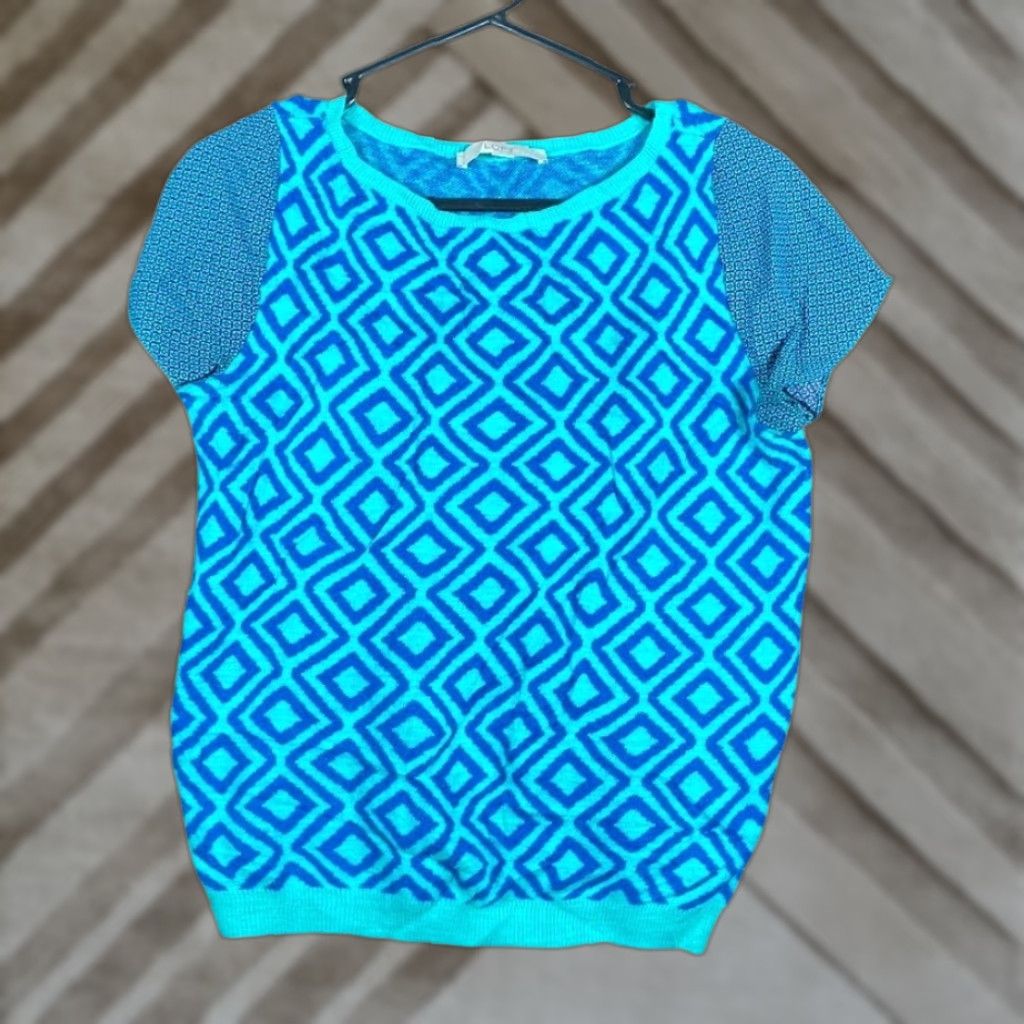 Ann Taylor VINTAGE Ann Taylor LOFT Womens Shirt Turquoise Geometric Diamond Cap Sleeve Modal S Size S / US 4 / IT 40 - 1 Thumbnail
