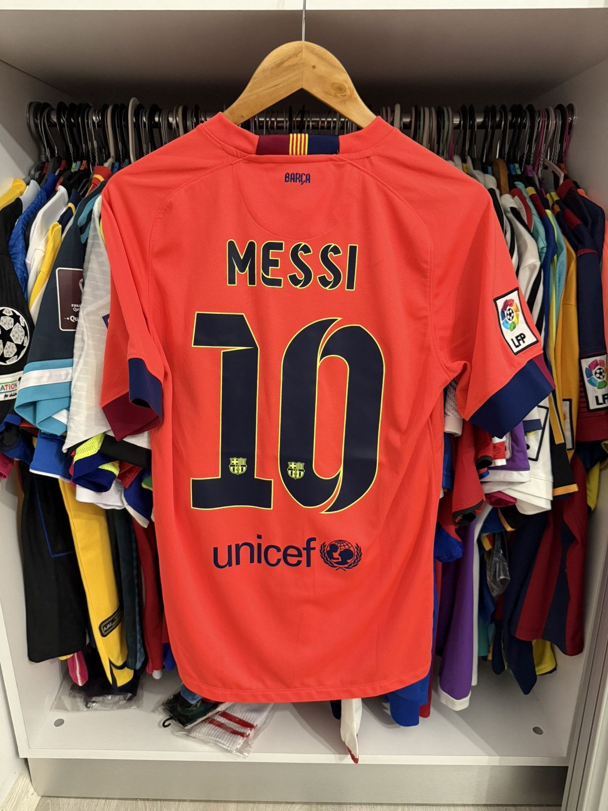 Nike FC Barcelona 2014/2015 away kit with Messi nameset Size US S / EU 44-46 / 1 - 1 Thumbnail