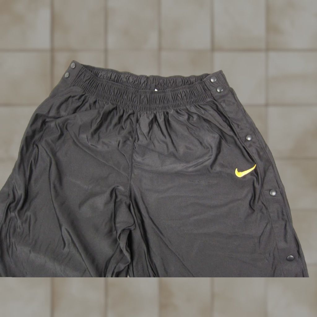 Nike VINTAGE Nike Pants Mens 3XL Black Snap Button 90s Warmup Made in USA Team Size US 39 - 1 Thumbnail