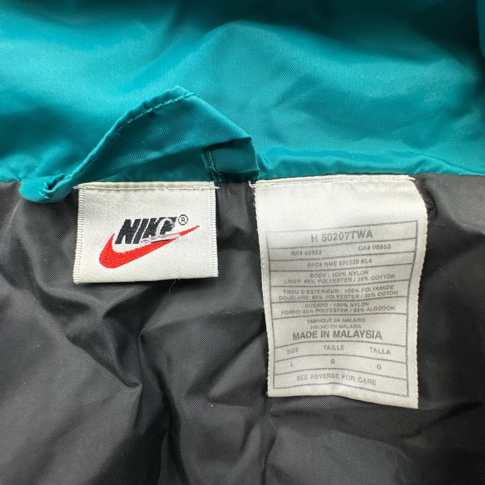 Nike Vintage Nike Teal Black Full Zip Windbreaker Jacket Large Size US L / EU 52-54 / 3 - 3 Thumbnail