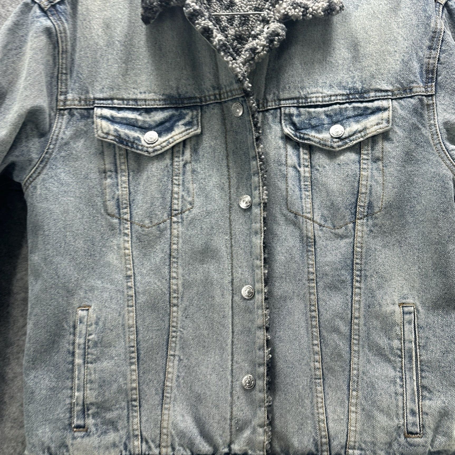 Free People Free People We The Free Motorcycle Jacket Denim Trucker Leopard Sherpa Collar Blue S Womens Vintage No N/A Size S / US 4 / IT 40 - 5 Thumbnail