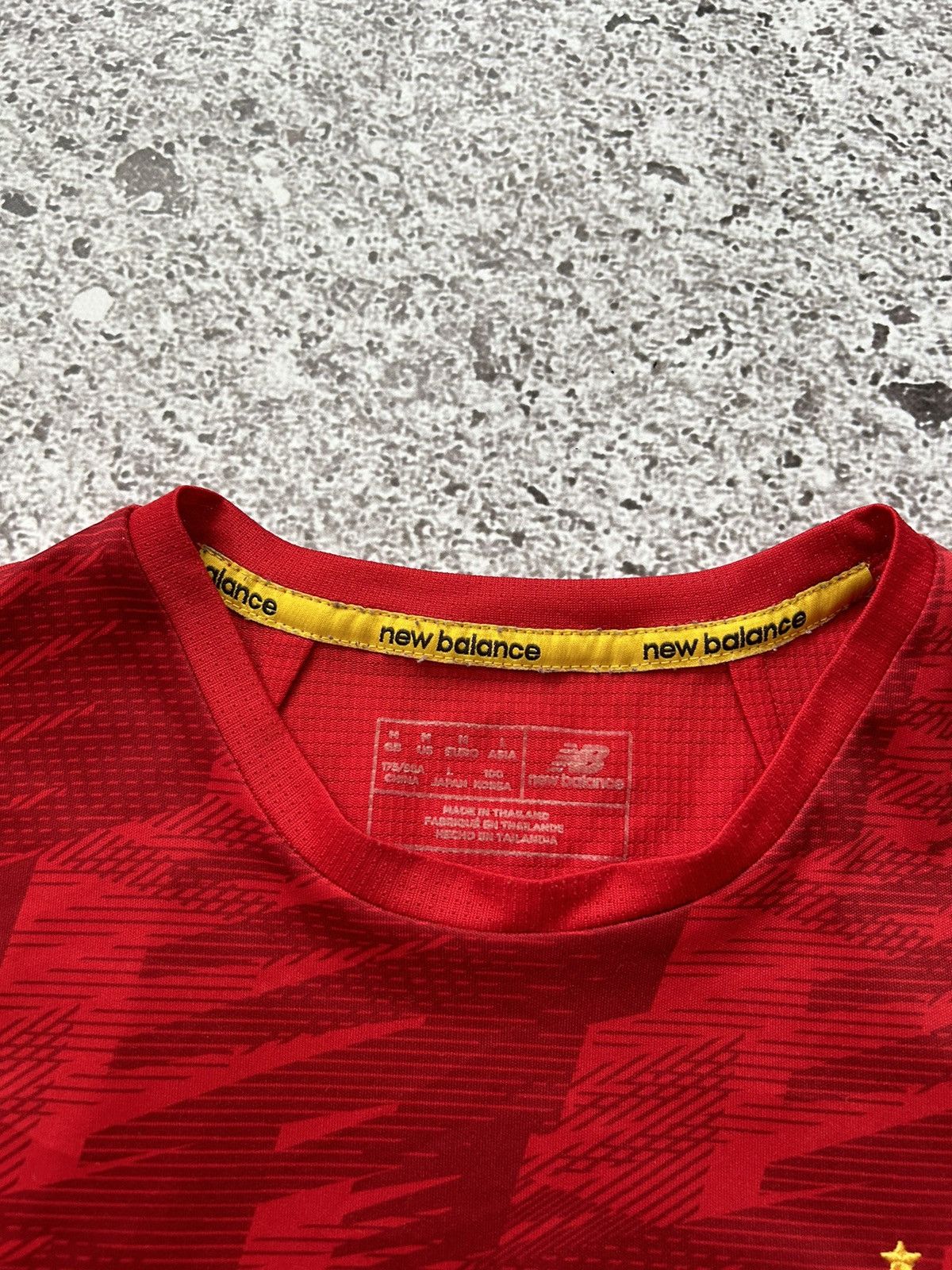 New Balance × Vintage New Balance Liverpool 2019 2020 Football Soccer Jersey Size US M / EU 48-50 / 2 - 11 Thumbnail