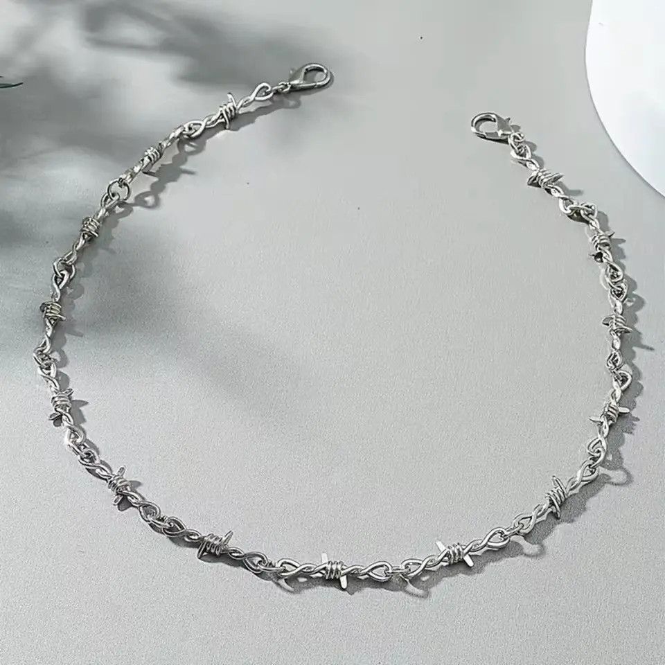 Jewelry Barb Wire Chain Necklace Size ONE SIZE - 1 Thumbnail
