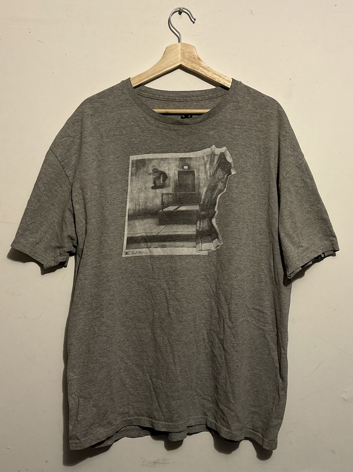 DC Y2K DC Shoes X Mike Blabac Crunched Skate Photo Grey T-Shirt Size US XL / EU 56 / 4 - 1 Thumbnail