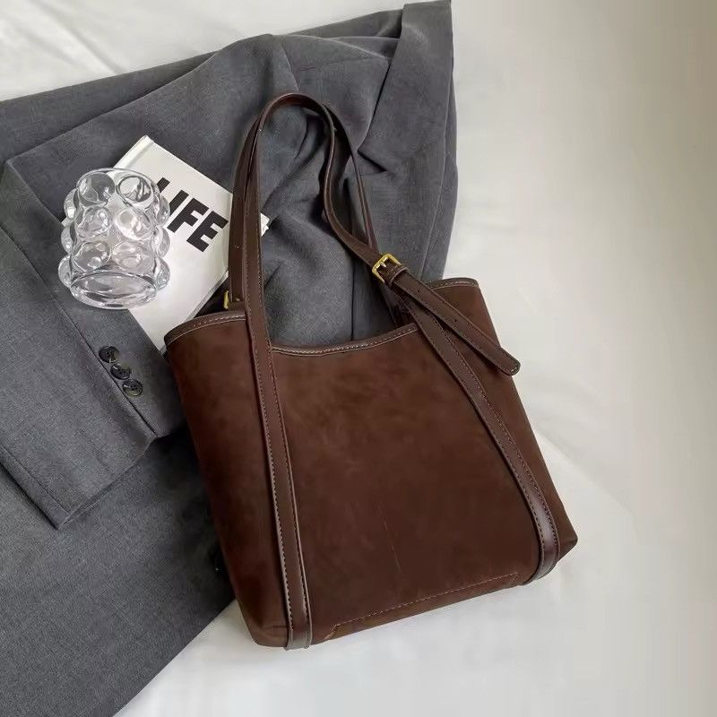 Designer Retro Vintage Style Shoulder Tote Small Bag in Brown, Women's