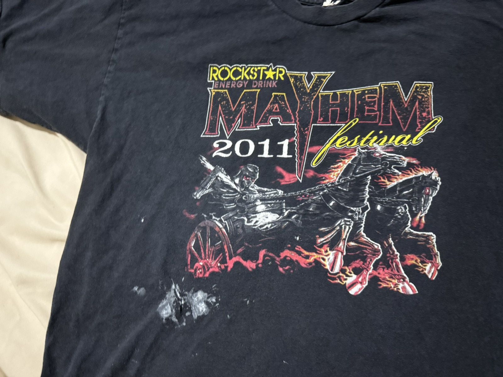 Band Tees Thrashed Rockstar Mayhem Festival 2011 Tour Shirt Sun Fade Size US XL / EU 56 / 4 - 3 Thumbnail