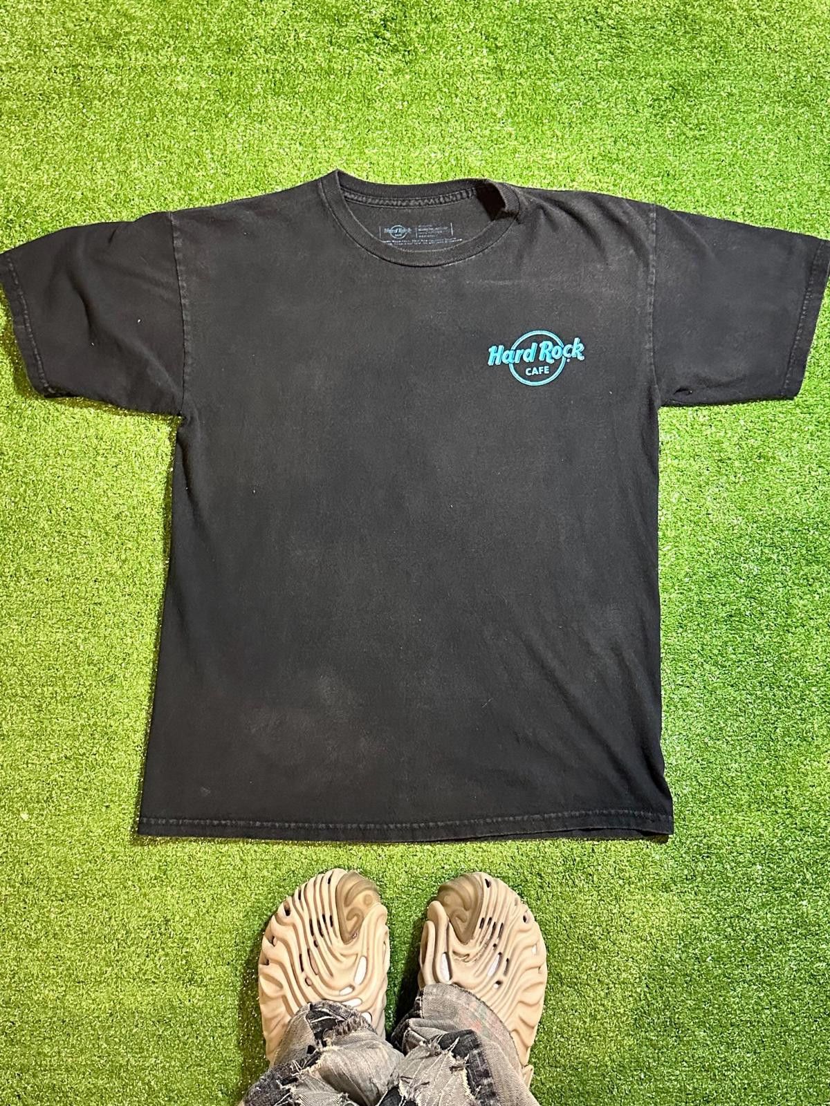 Hard Rock Cafe Hard Rock Cafe Nassau Bahamas Pirate Guitar T-Shirt Size ONE SIZE - 3 Thumbnail