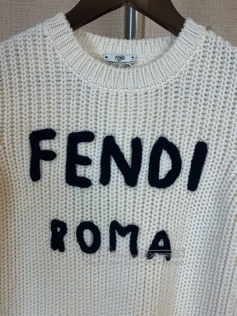 Fendi Fendi Classic logo pullover knit wool sweater Size XS / US 0-2 / IT 36-38 - 4 Thumbnail