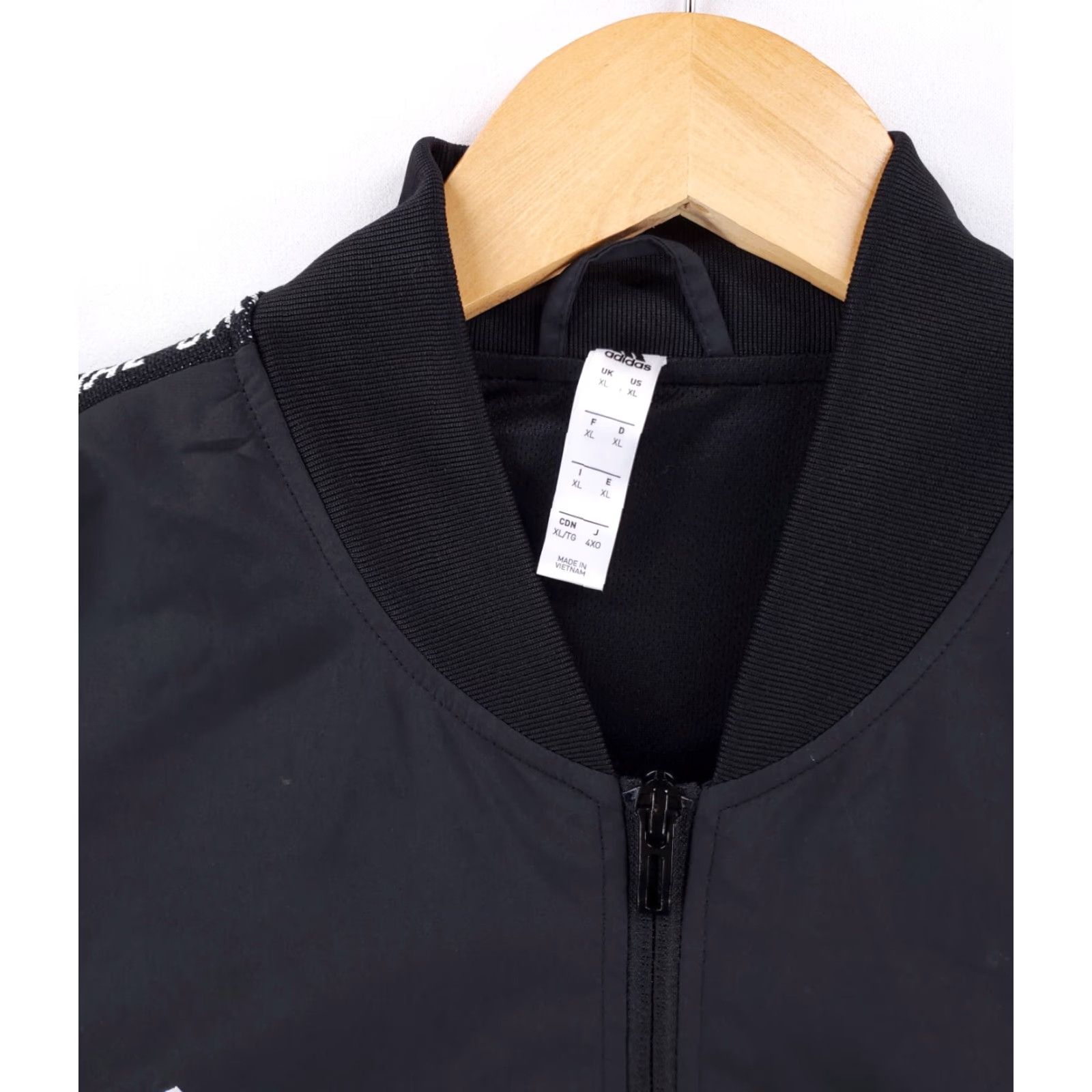 Adidas Adidas Vetement Officiel Full Zip Jacket Windbreaker Black Mens XL Size US XL / EU 56 / 4 - 2 Thumbnail