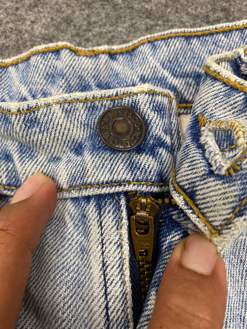 Levi's vintage levis 550 distressed denim nice design Size US 30 / EU 46 - 11 Thumbnail