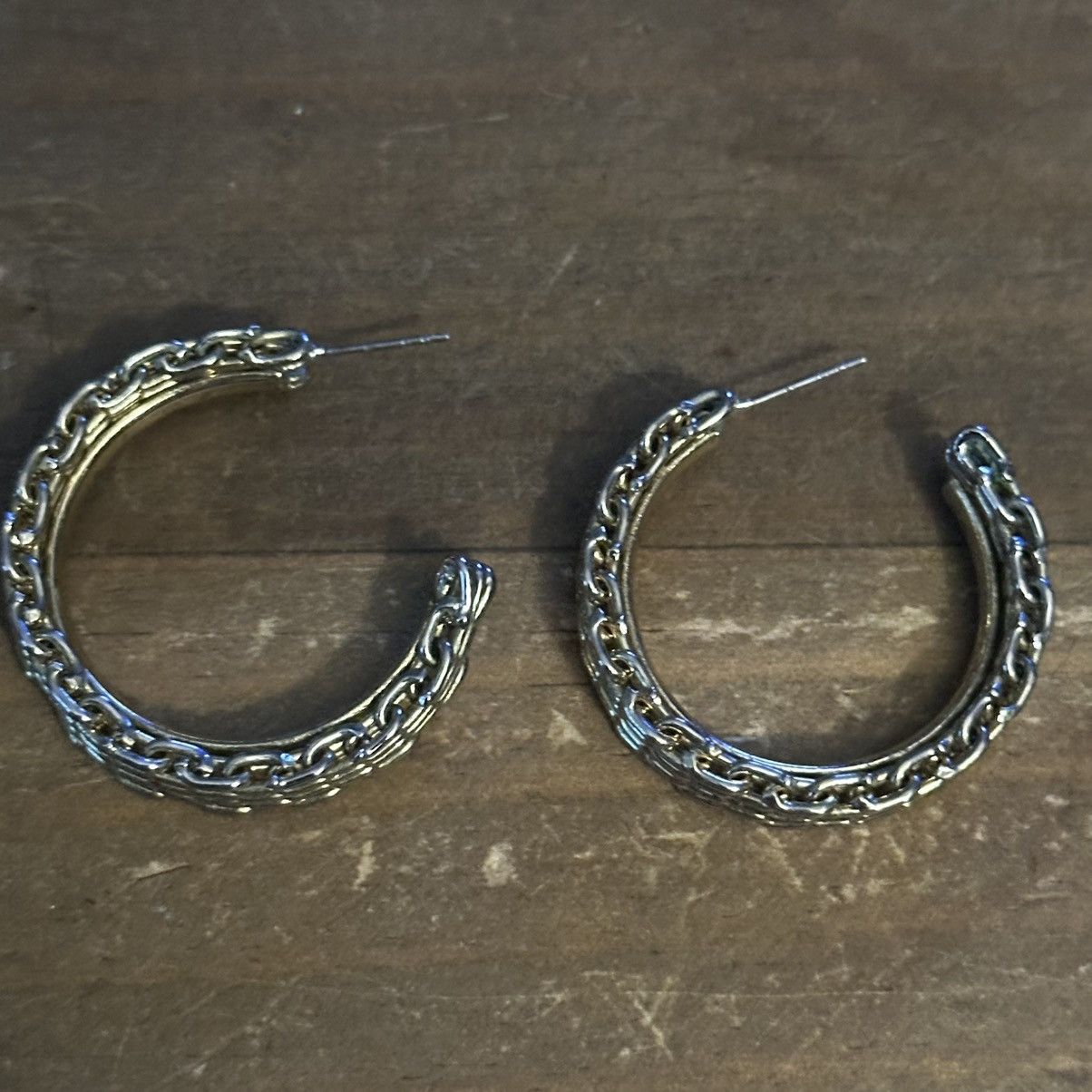 Other Gold tone basketweave hoop post earrings Size ONE SIZE - 3 Thumbnail