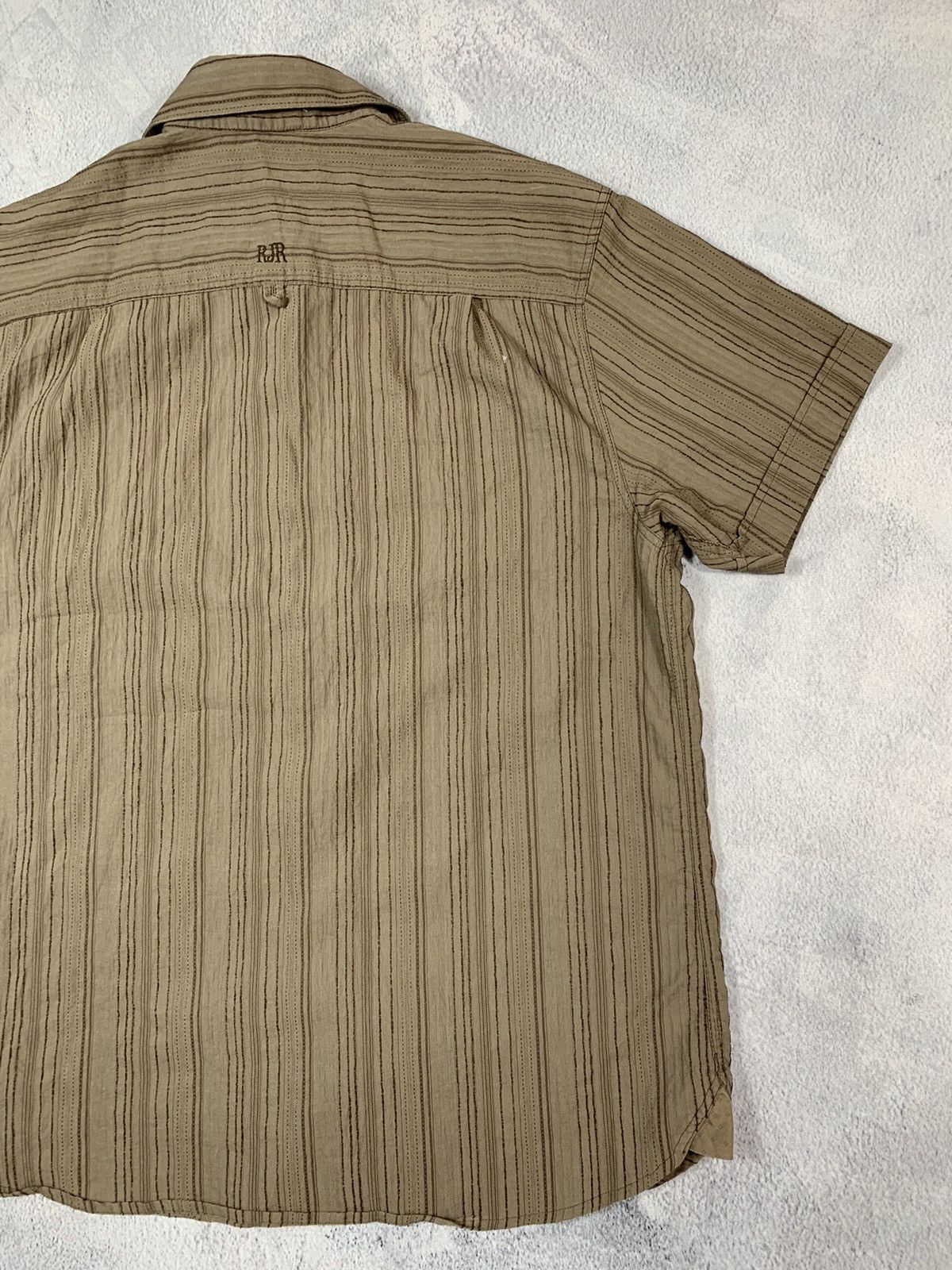 Vintage Vintage Y2K Style Striped Japanese button ups shirt size M Size US M / EU 48-50 / 2 - 8 Thumbnail