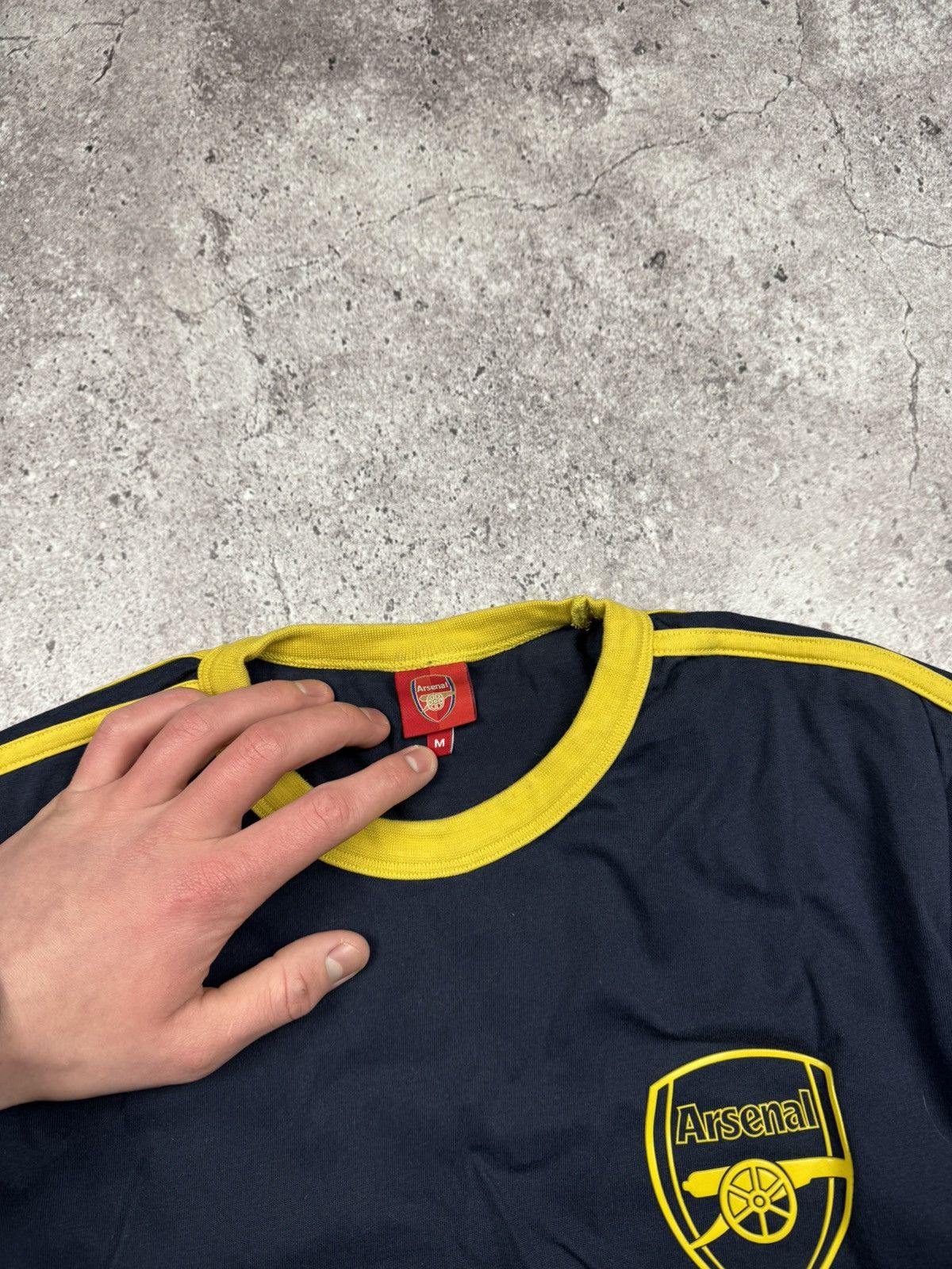 Vintage Vintage Arsenal Y2K Streetwear T shirt Football Soccer Size US M / EU 48-50 / 2 - 3 Thumbnail