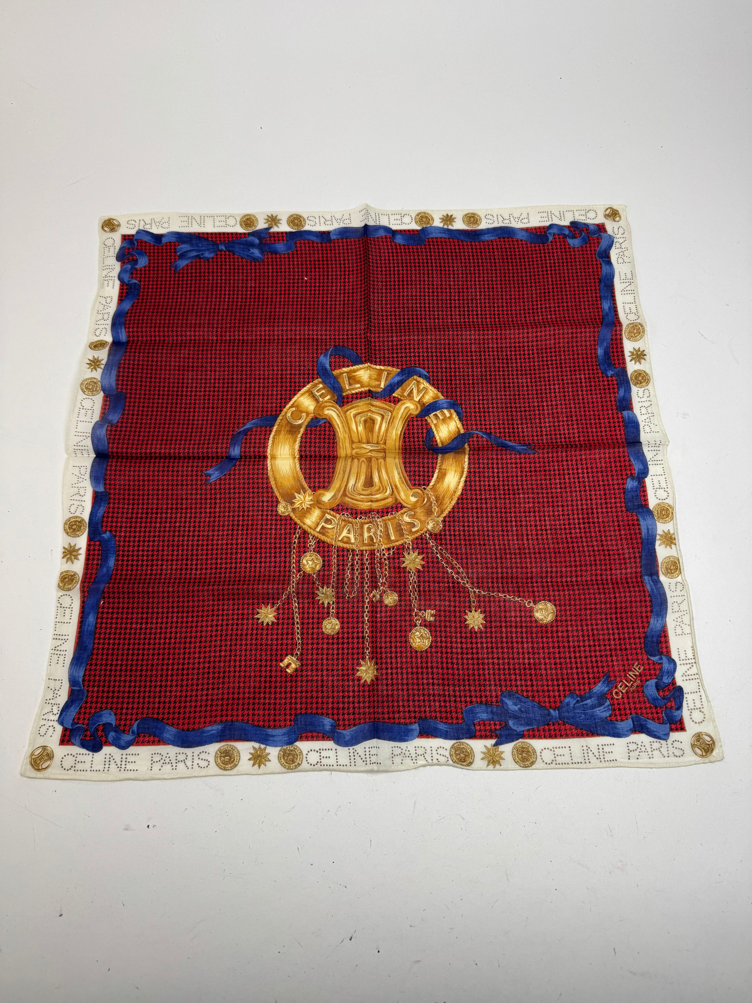 Celine Vintage Paris Scarf Triomphe Red Size ONE SIZE - 1 Thumbnail