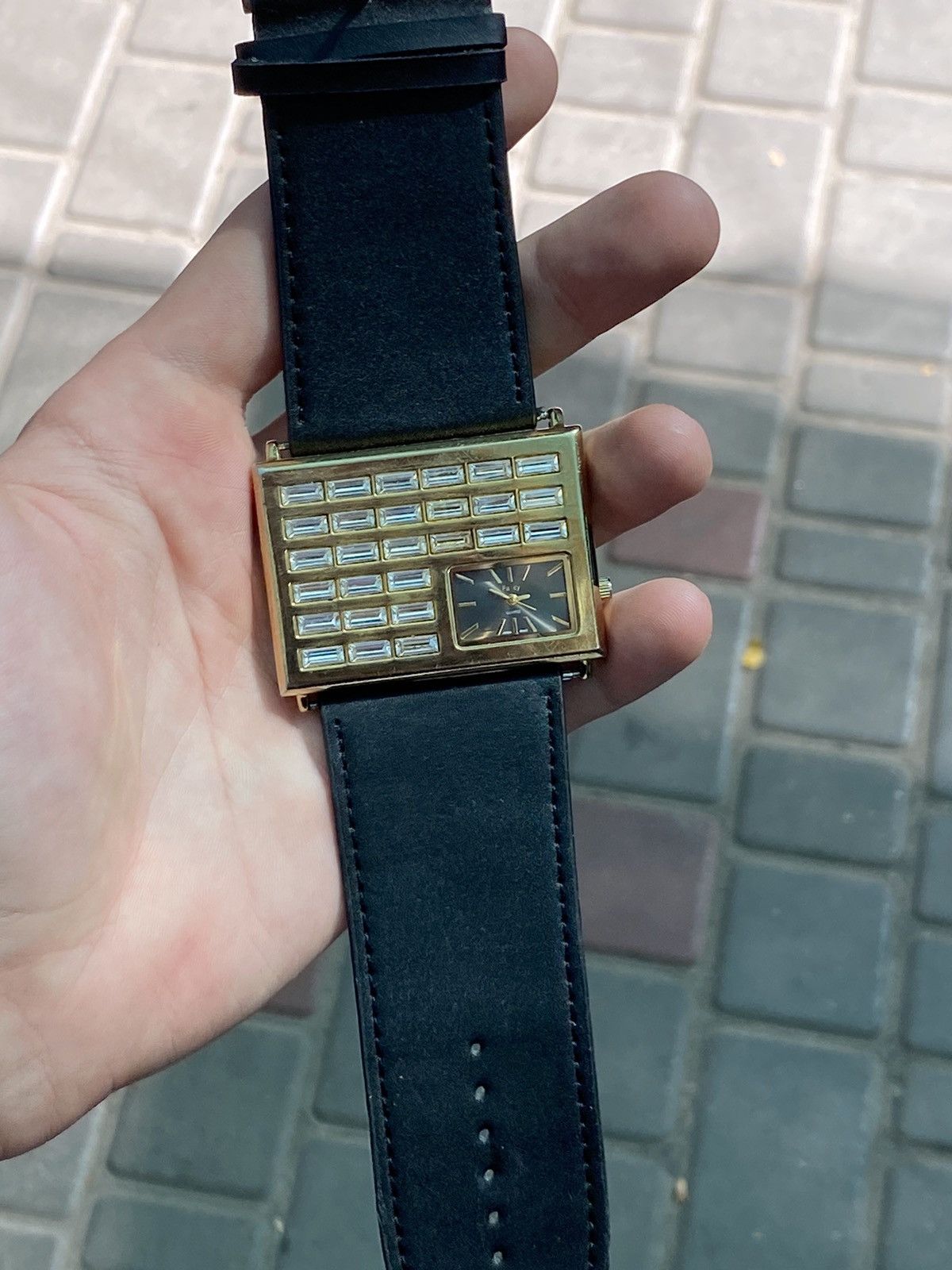 Japanese Brand Vintage Rare Gold-Plated Watch with Crystals Size ONE SIZE - 9 Thumbnail