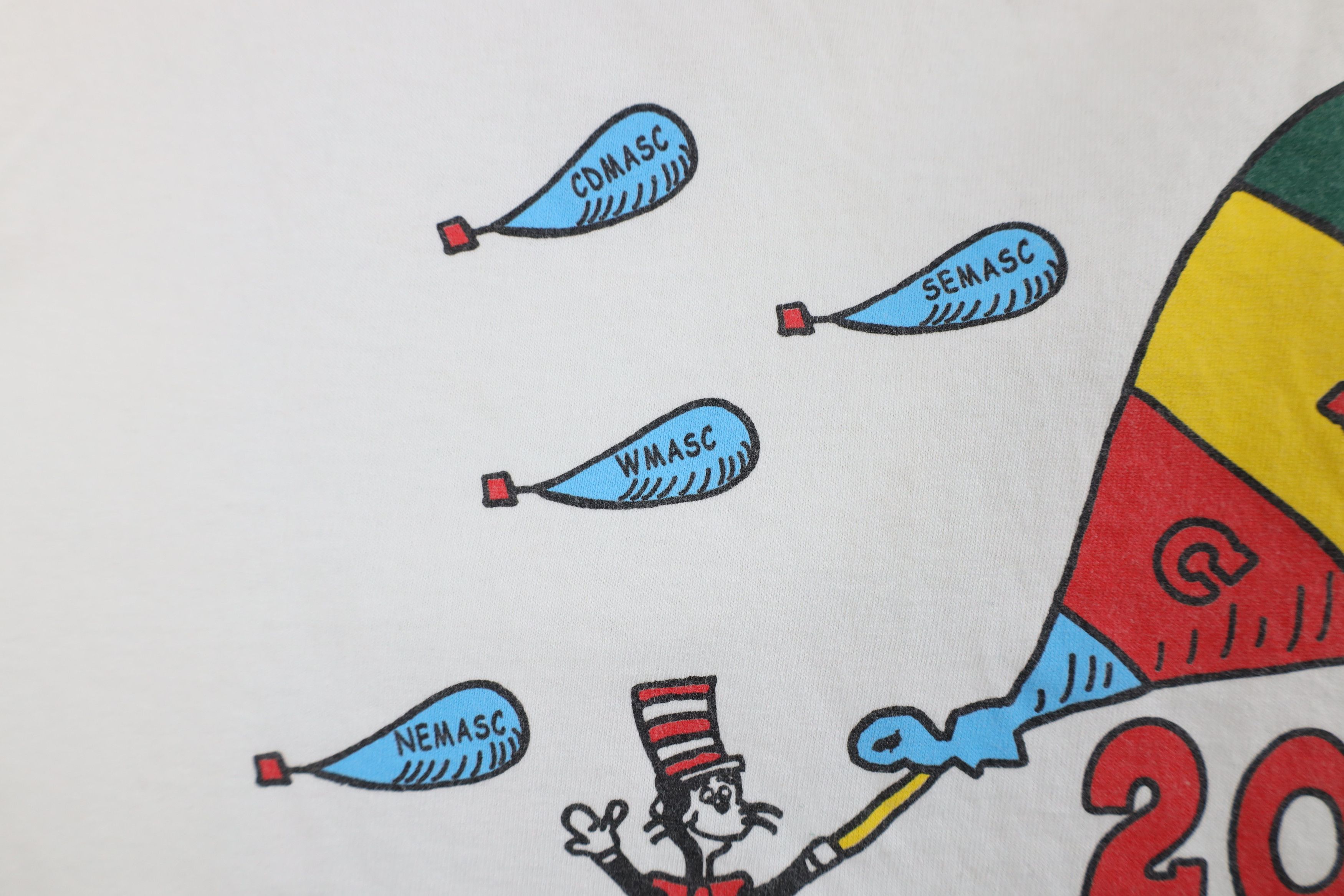 Vintage Vintage Y2K 2009 Dr Seuss Cat in the Hat You'll Go T-Shirt Size US M / EU 48-50 / 2 - 5 Thumbnail
