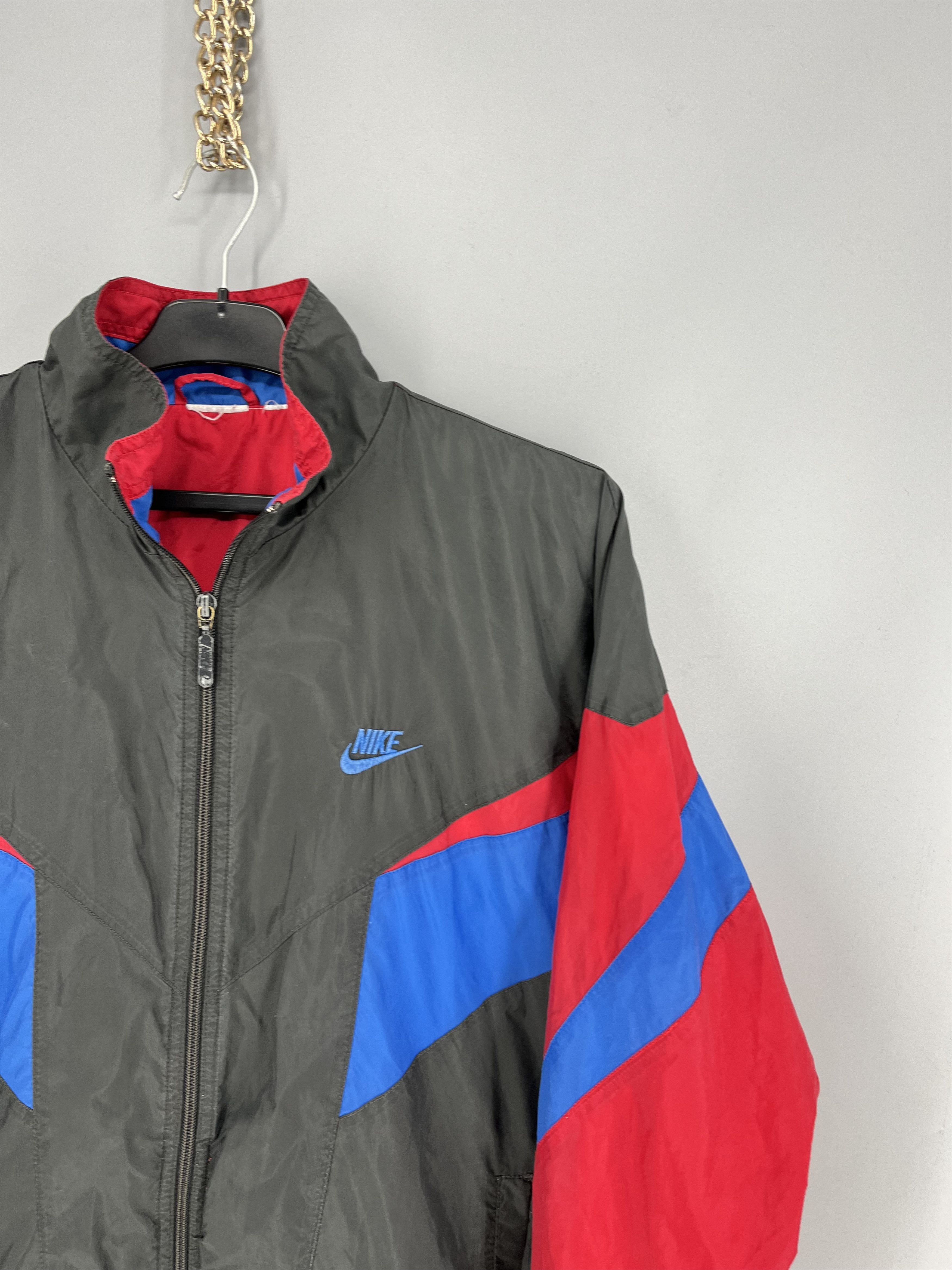 Nike Vintage Nike track jacket size M big logo swoosh Size US M / EU 48-50 / 2 - 5 Thumbnail