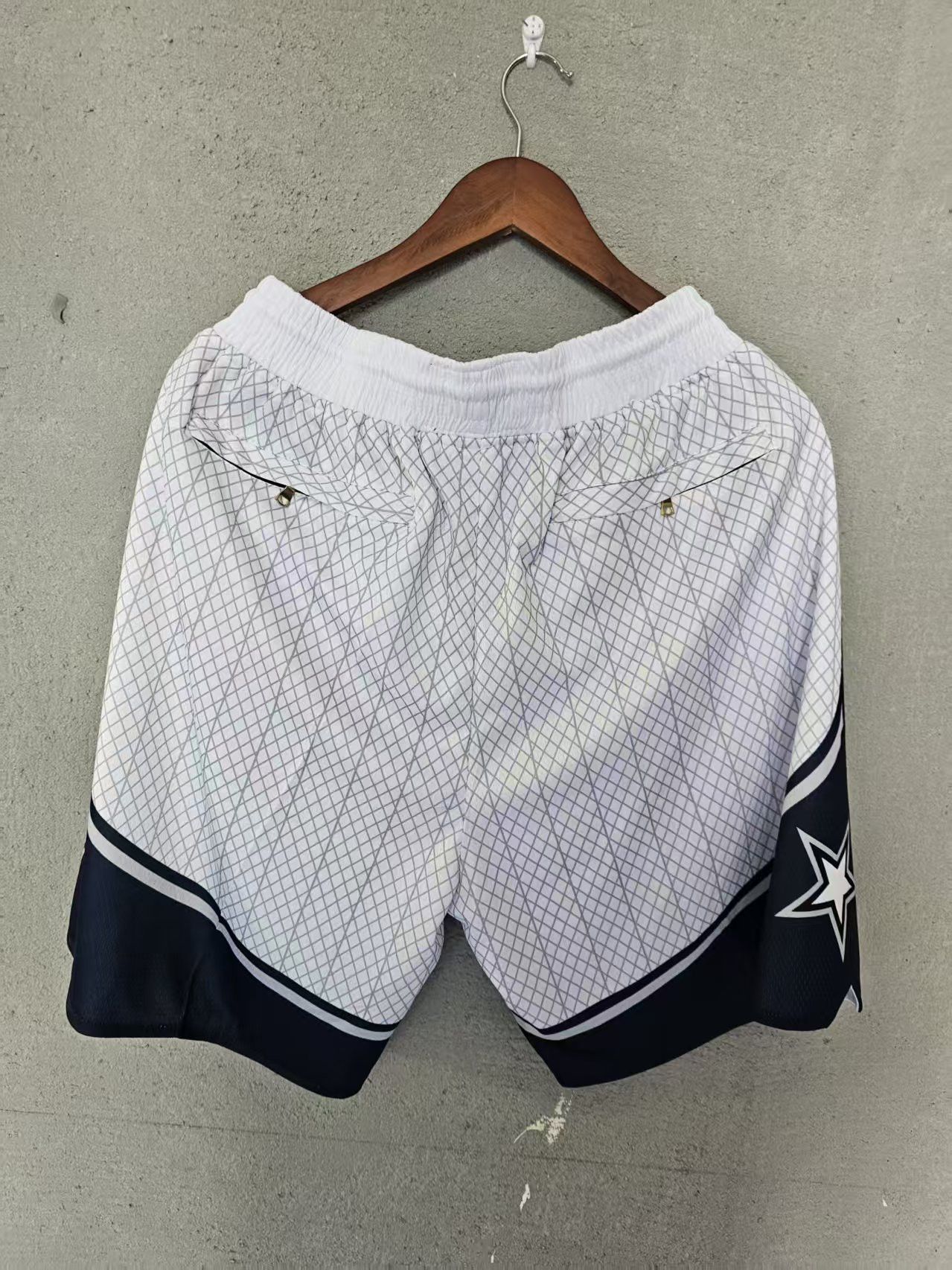 NBA Orlando Magic Short XL Size US 36 / EU 52 - 4 Thumbnail