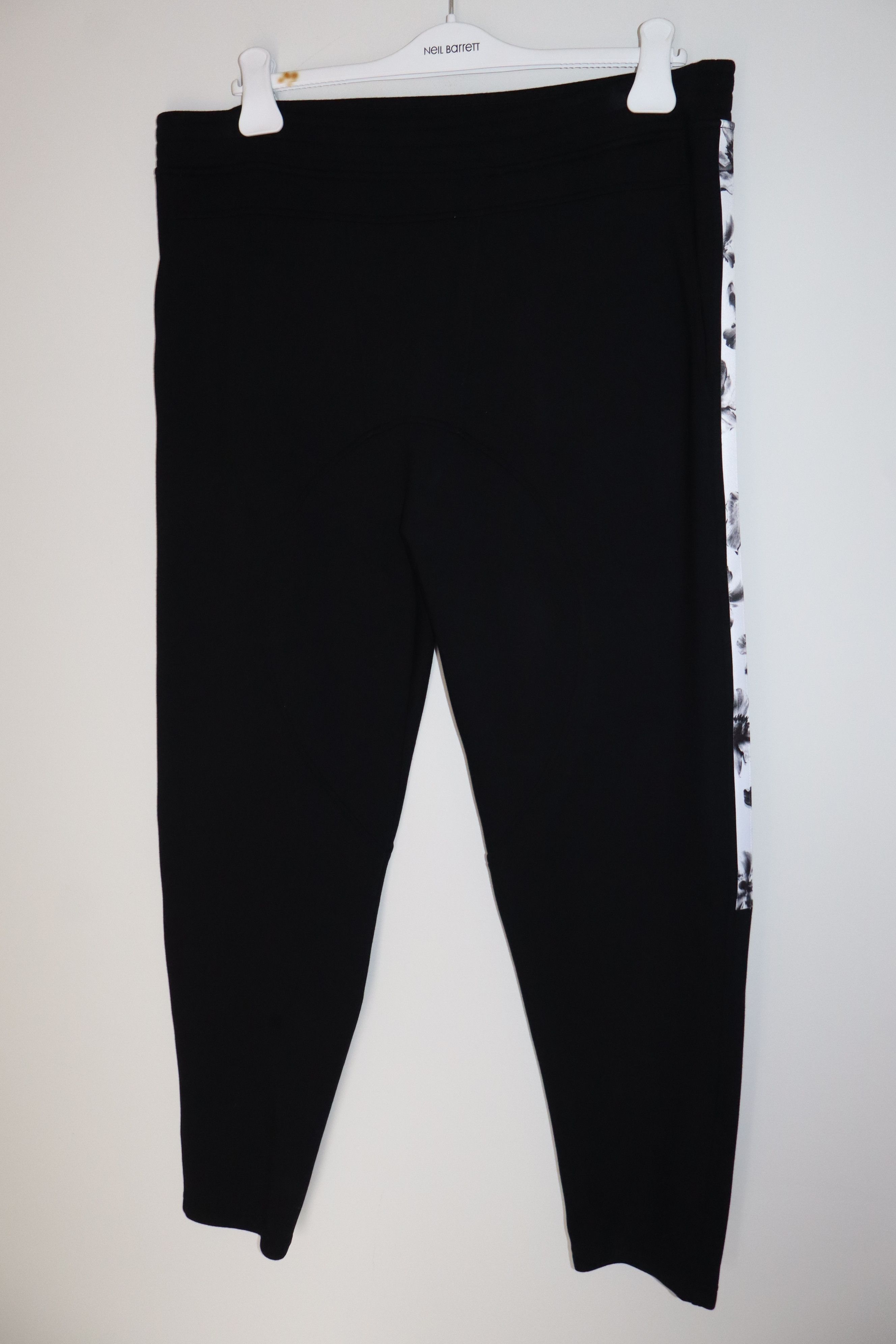 Neil Barrett Floral lateral band neoprene sweatpants Size US 38 / EU 54 - 2 Thumbnail