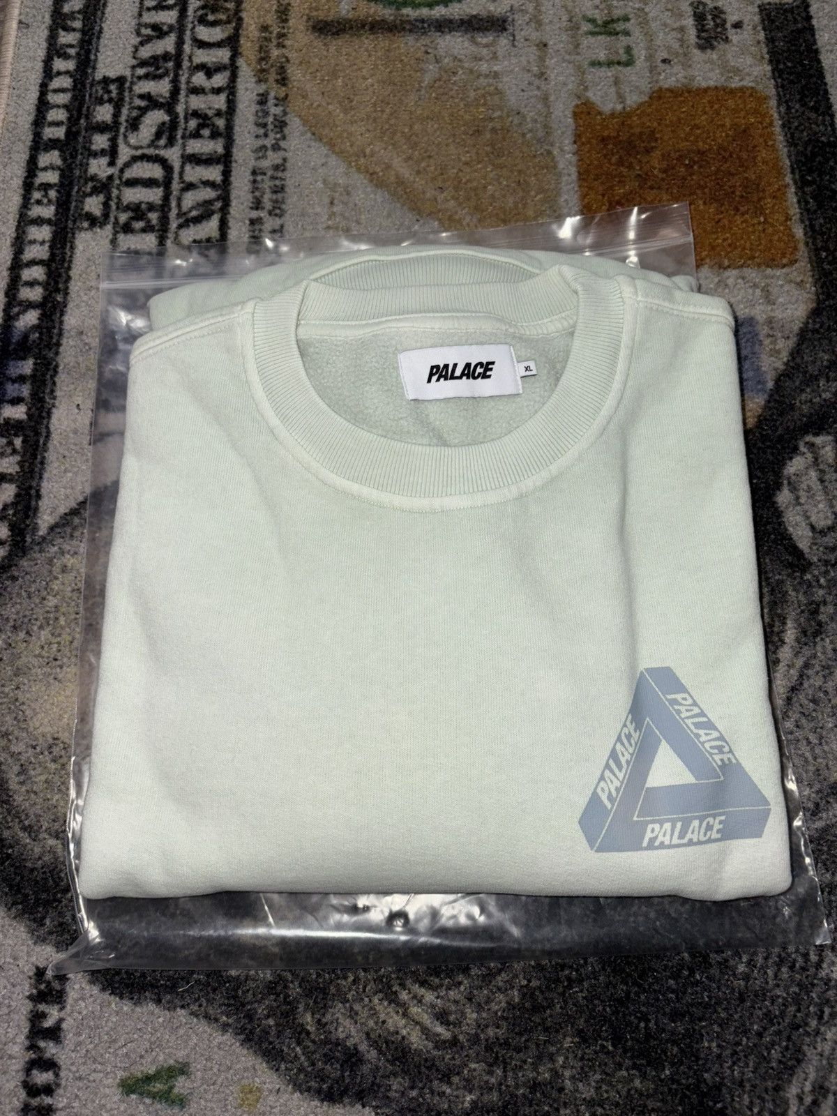 Palace Palace Reacto Tri Ferg Crewneck Size US XL / EU 56 / 4 - 1 Thumbnail