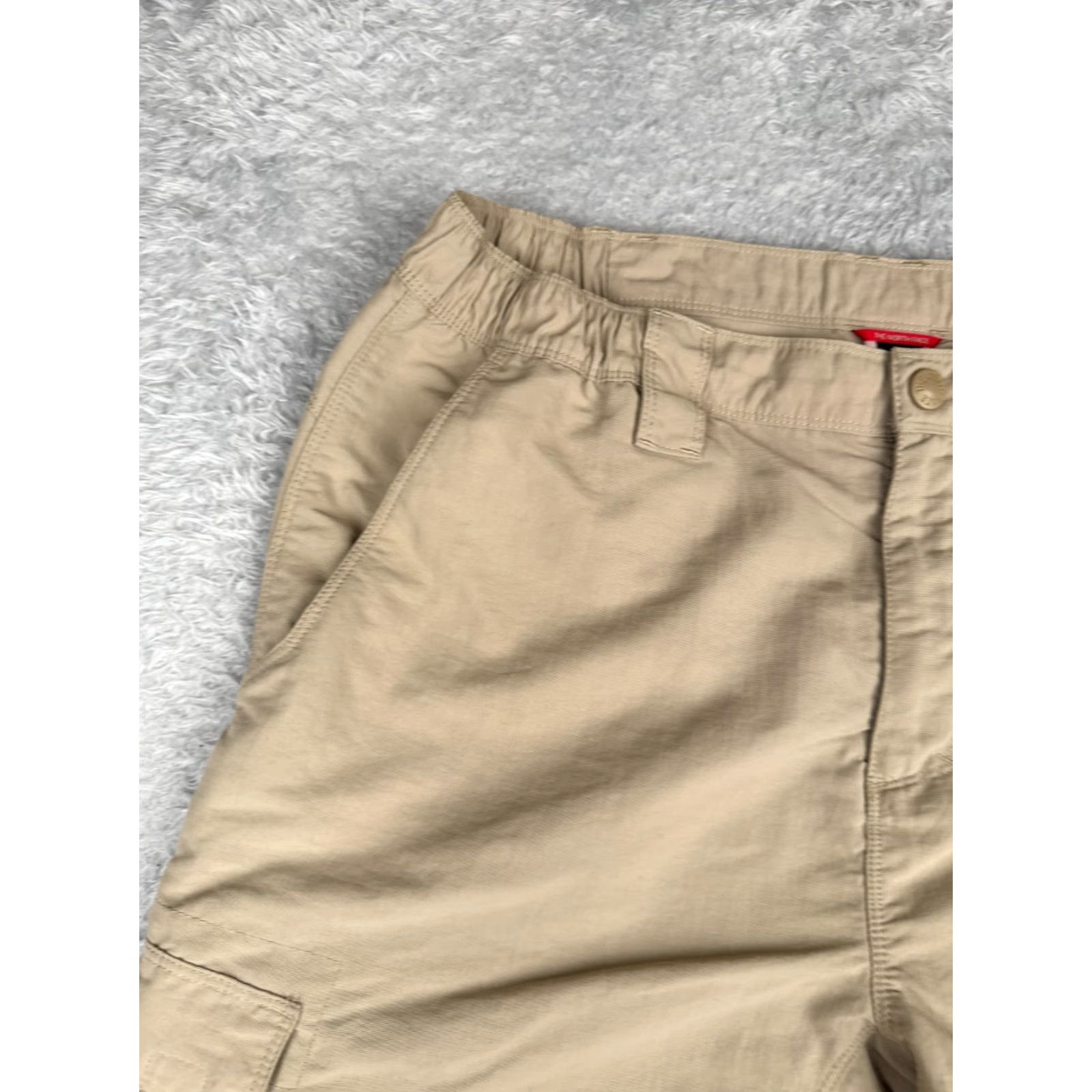The North Face The North Face Shorts Men Large Beige Cargo 100% Nylon Hiking Hike Camping 36x9 Regular Cargo Pocket Drawstring Size US 33 - 4 Thumbnail