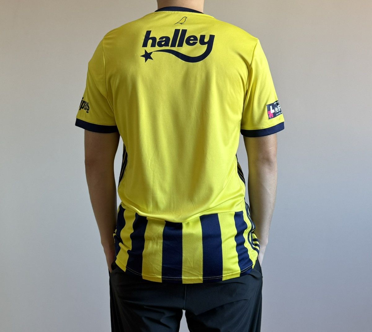 Vintage Adidas Fenerbahce SK 2020 2021 Jersey T-shirt Size US M / EU 48-50 / 2 - 6 Thumbnail