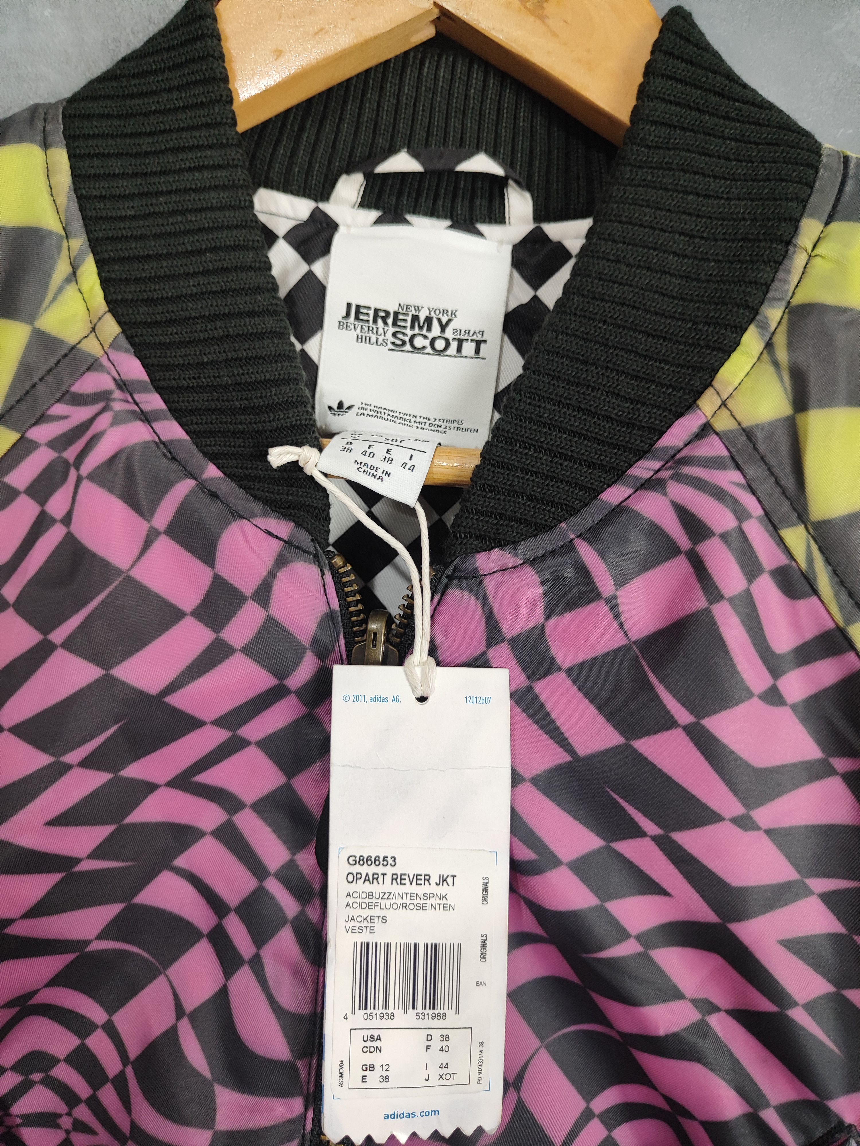 Adidas × Jeremy Scott Adidas x Jeremy Scott - Reversable Crop Bomber Jacket - Size M / US 6-8 / IT 42-44 - 3 Thumbnail