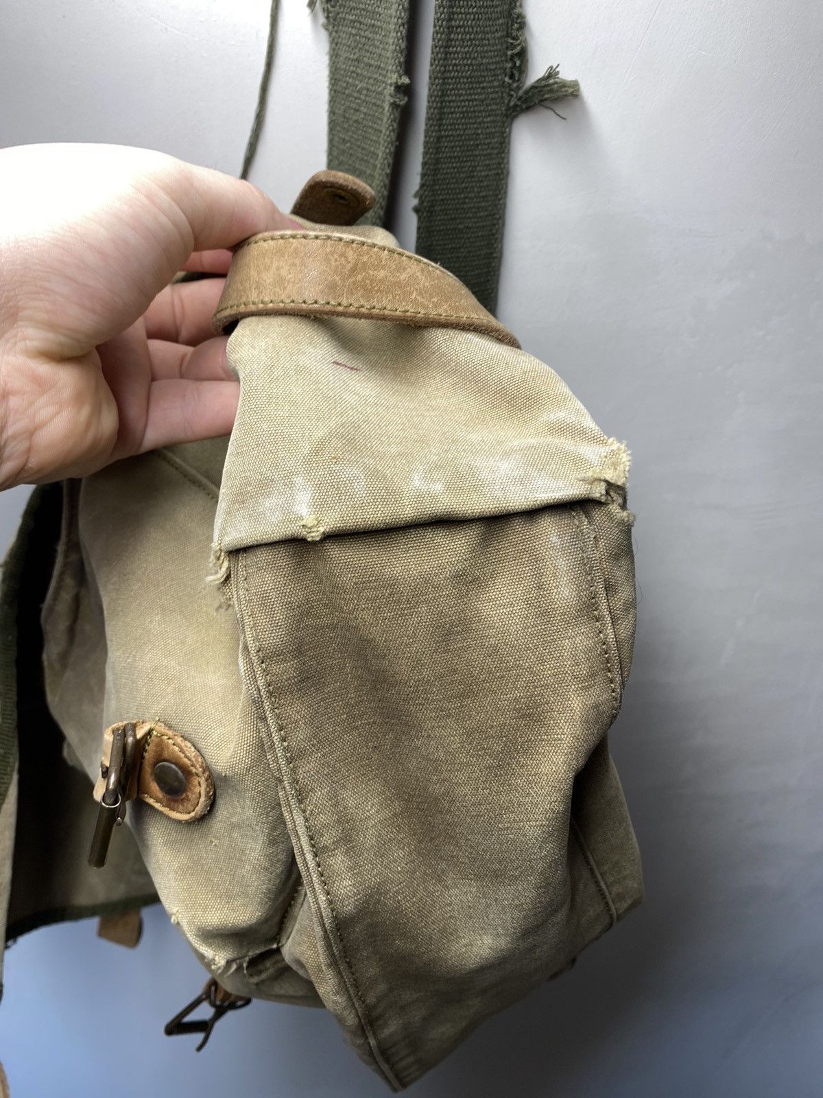 Japanese Brand × Vintage Vintage Like Diesel Military Army CrossBody Messenger Bag Size ONE SIZE - 12 Thumbnail