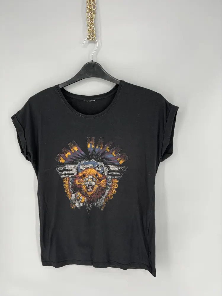 Band Tees Vintage Y2K Van Halen Graphic T-shirt Men Adult Size S / US 4 / IT 40 - 3 Thumbnail