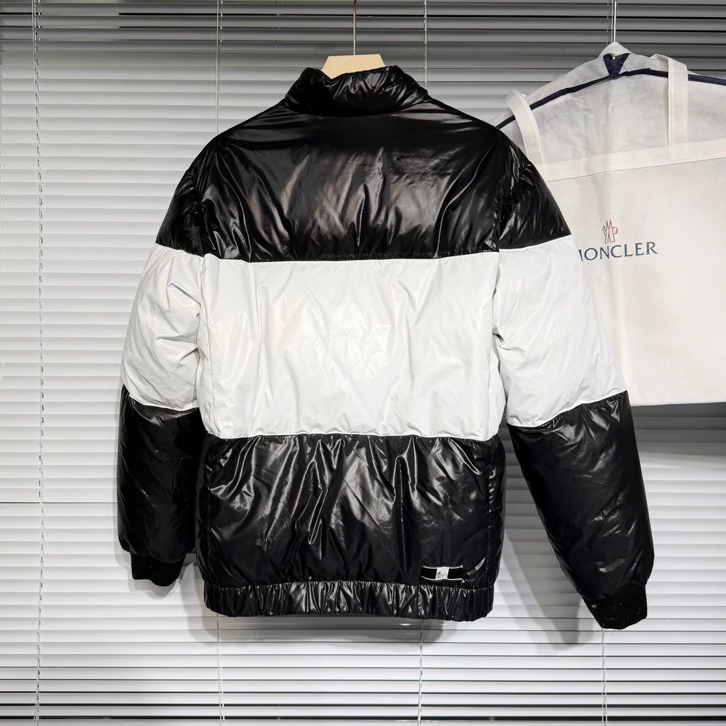 Moncler Moncler Fragment x Down Jacket 1 Black White Size S / US 4 / IT 40 - 2 Thumbnail