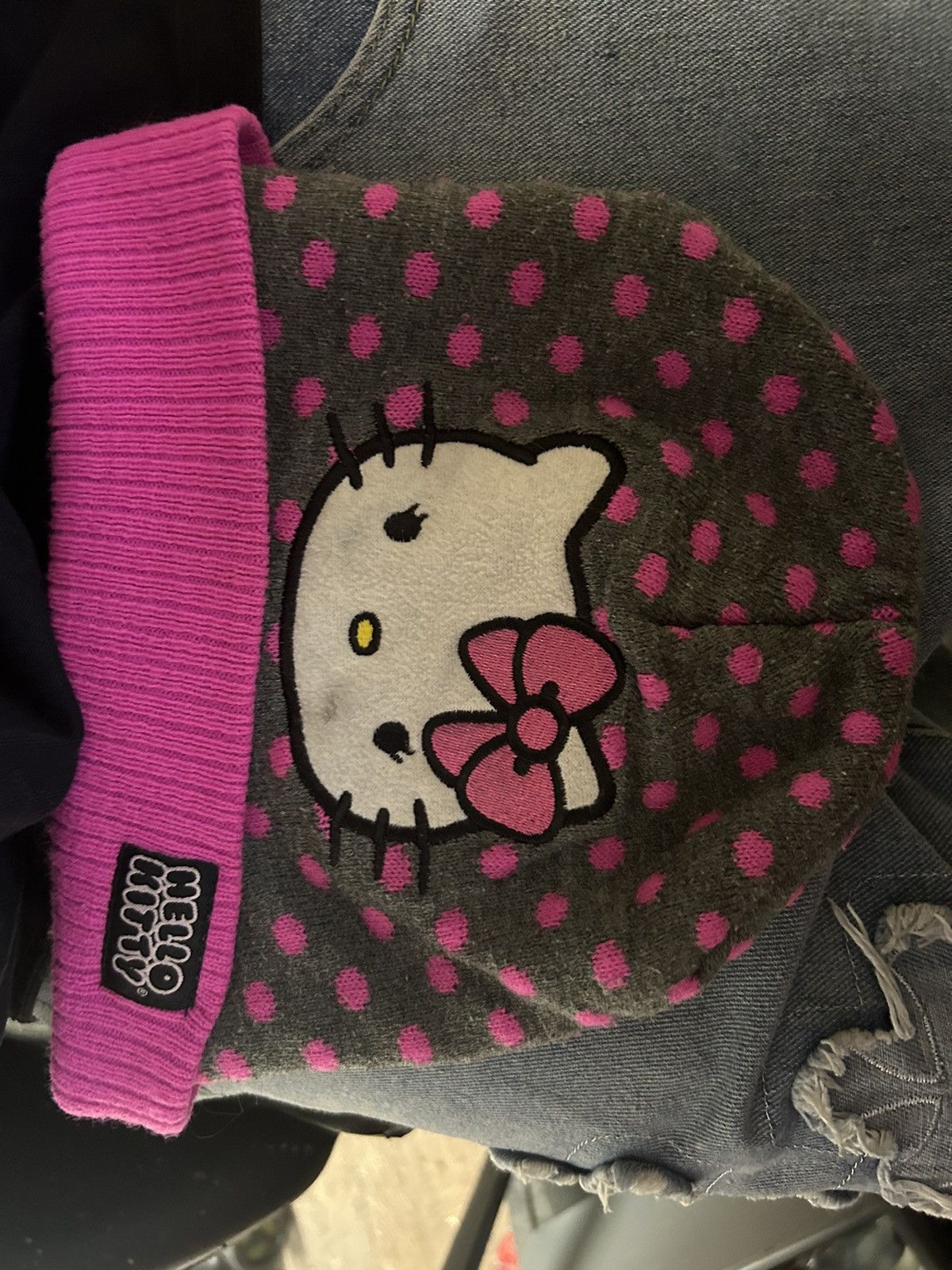 Other pink and grey pokadot hello kitty beanie Size ONE SIZE - 1 Thumbnail