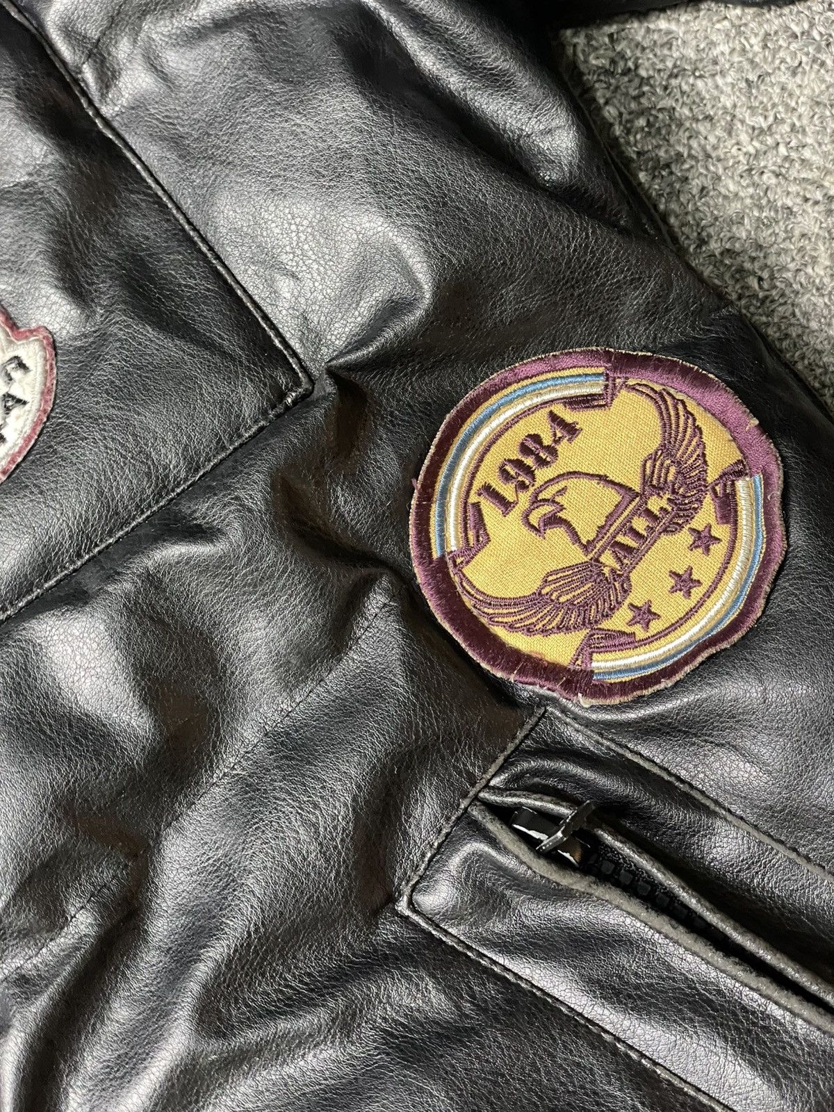 Japanese Brand × Vintage CLONE DEVGRU Embroidered Patches Puffer Leather Jacket (115) Size US L / EU 52-54 / 3 - 13 Thumbnail
