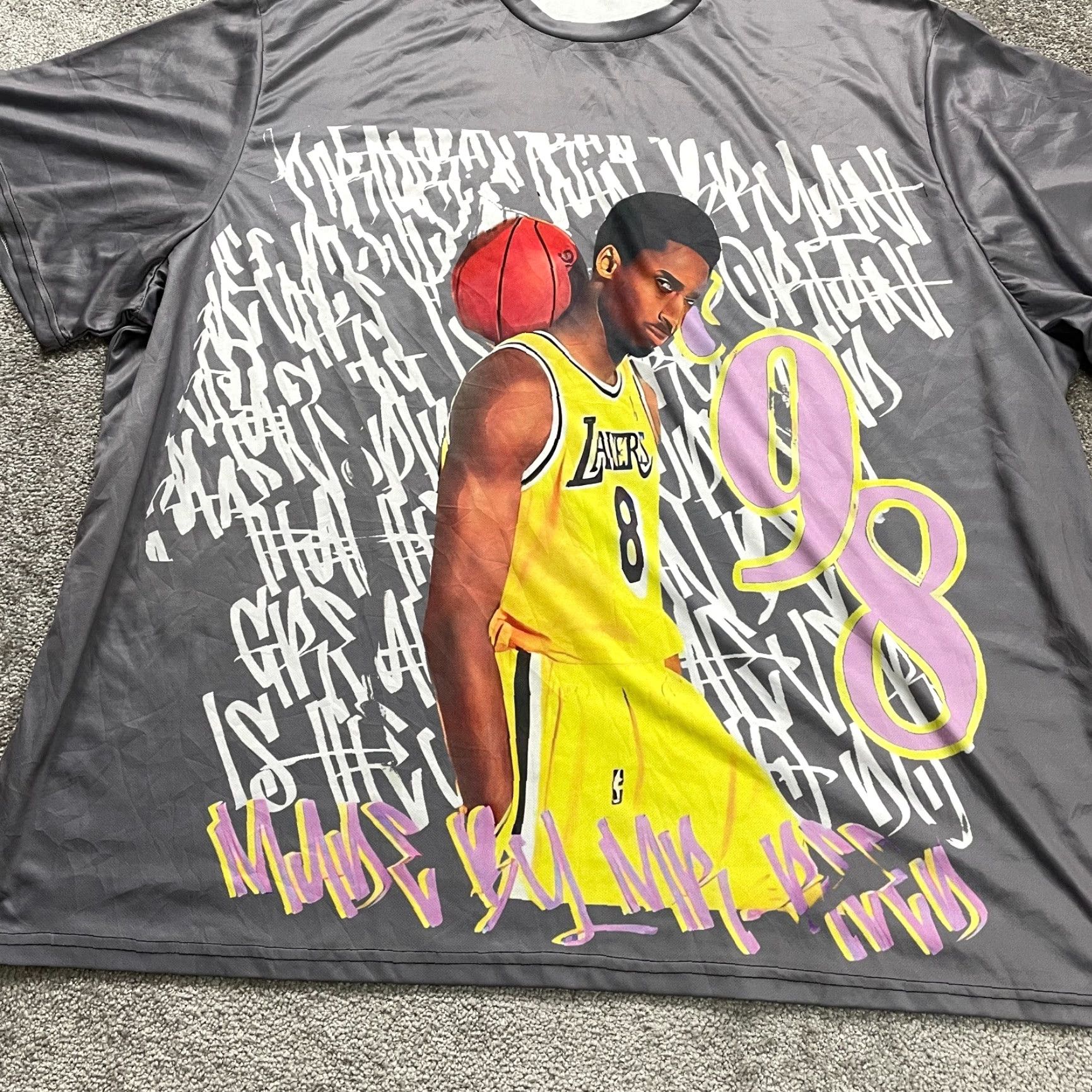 Vintage Unbranded Graphic T-Shirt Mens Big & Tall Gray 7X Kobe Bryant Lakers Basketball 90s Sports Shirt Mens Size US XXL / EU 58 / 5 - 2 Thumbnail